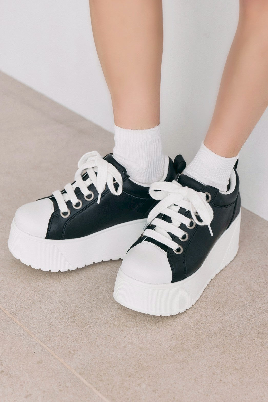 platform sneaker BLACK