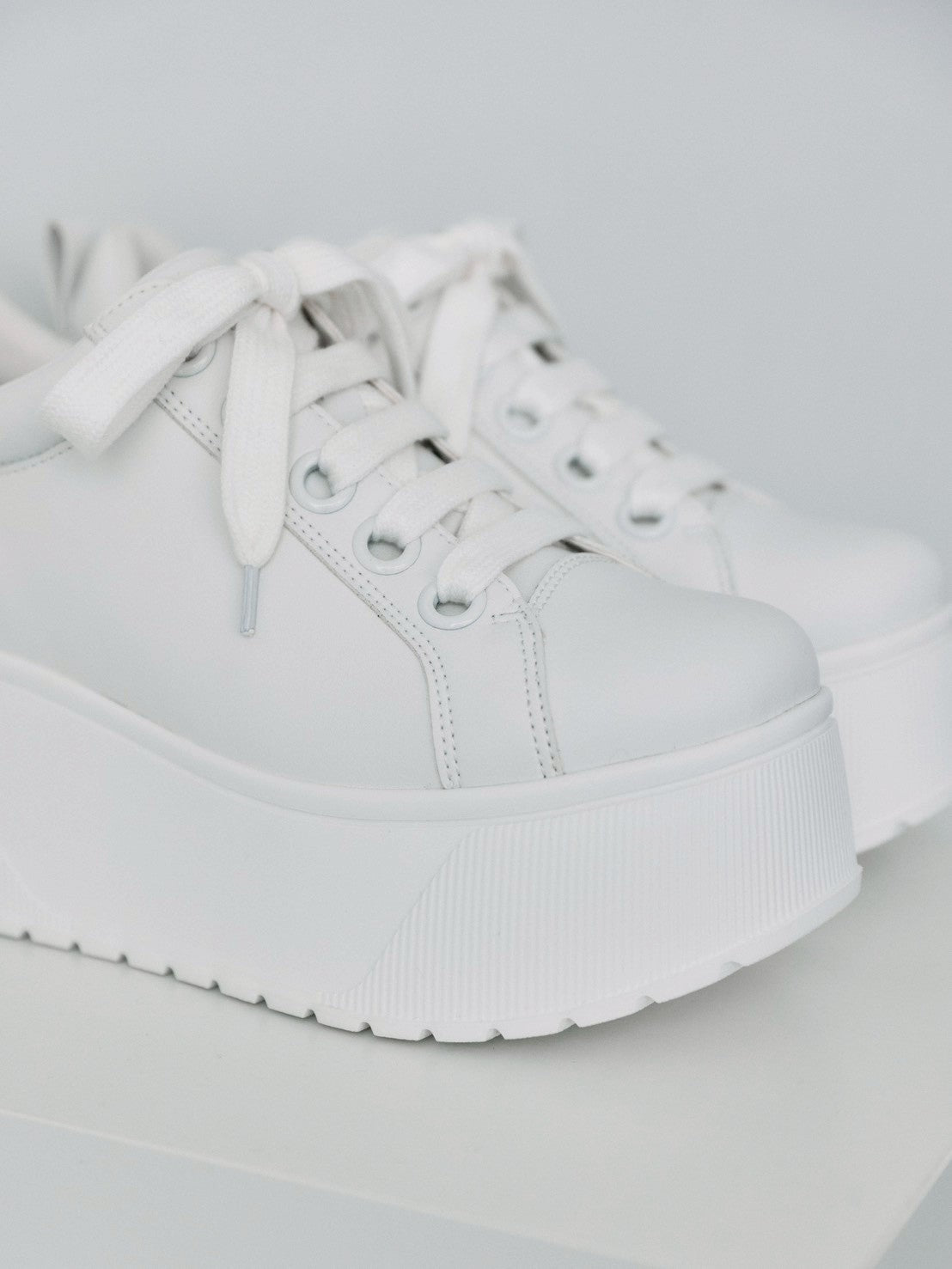 platform sneaker WHITE
