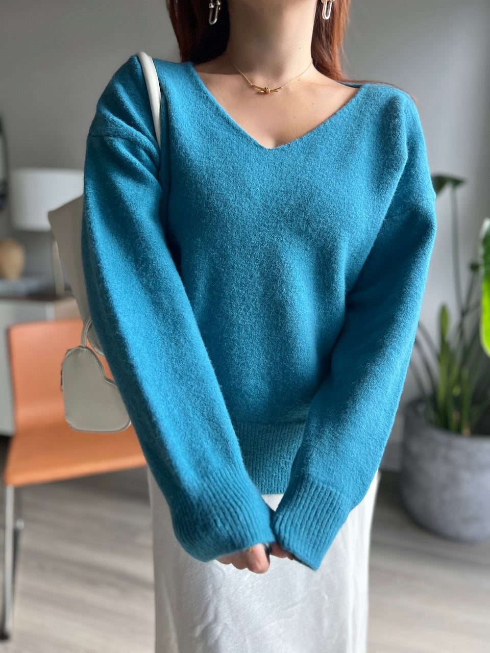 Vネックニットトップス DPB56339