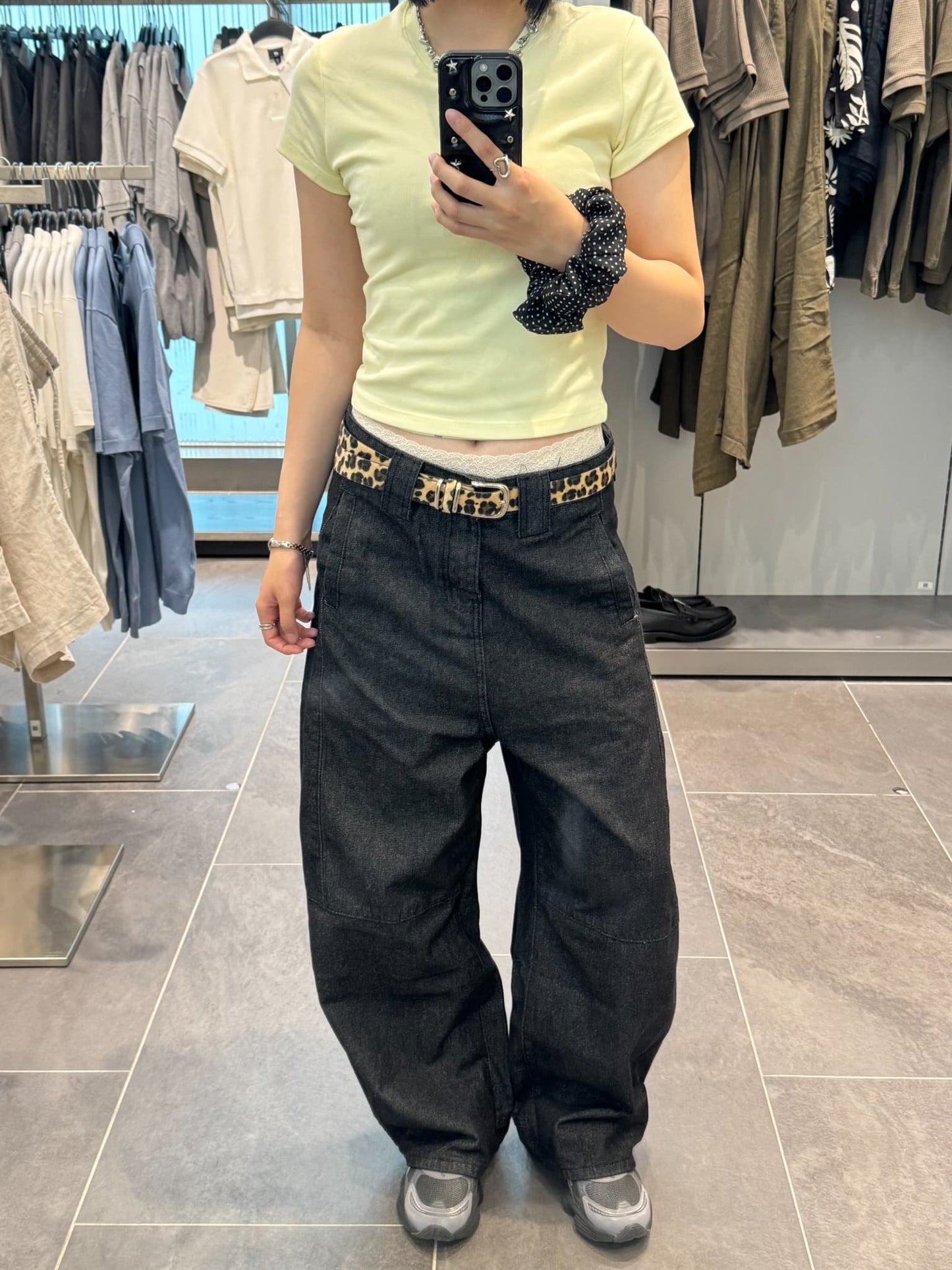 ブラックバギーデニムパンツ DPB93125