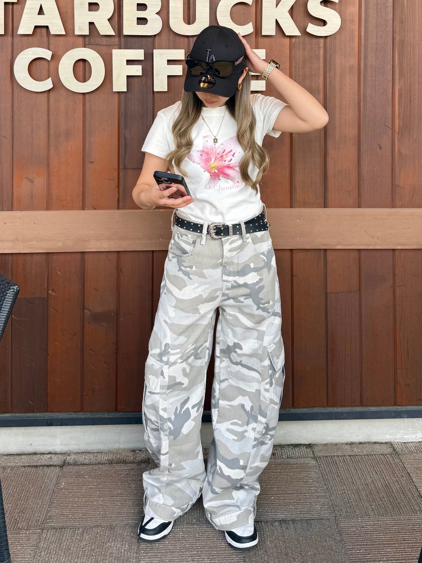 フローラルショートTシャツ DPB73625