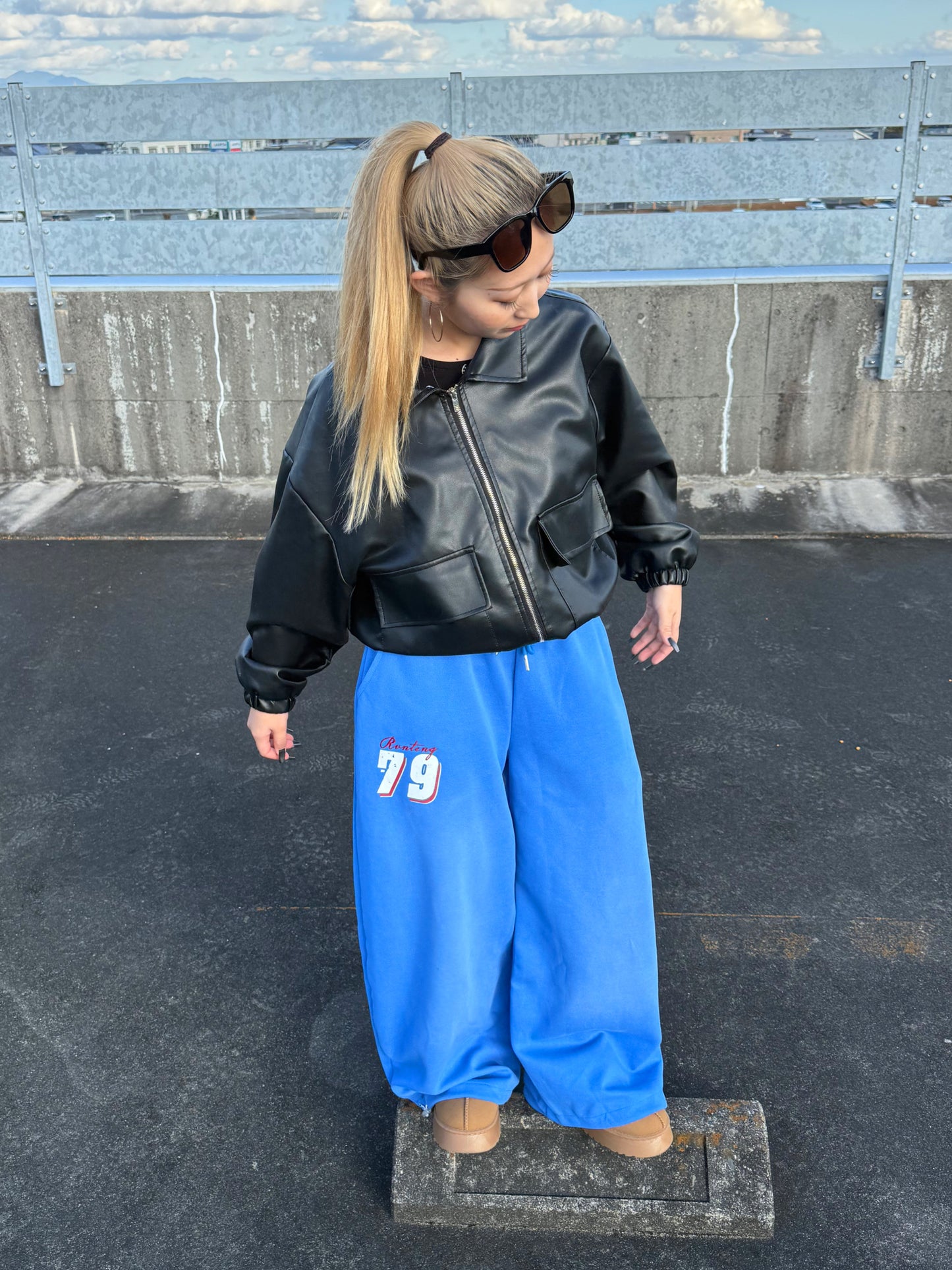 ロゴプリントスウェットパンツ DPB73532