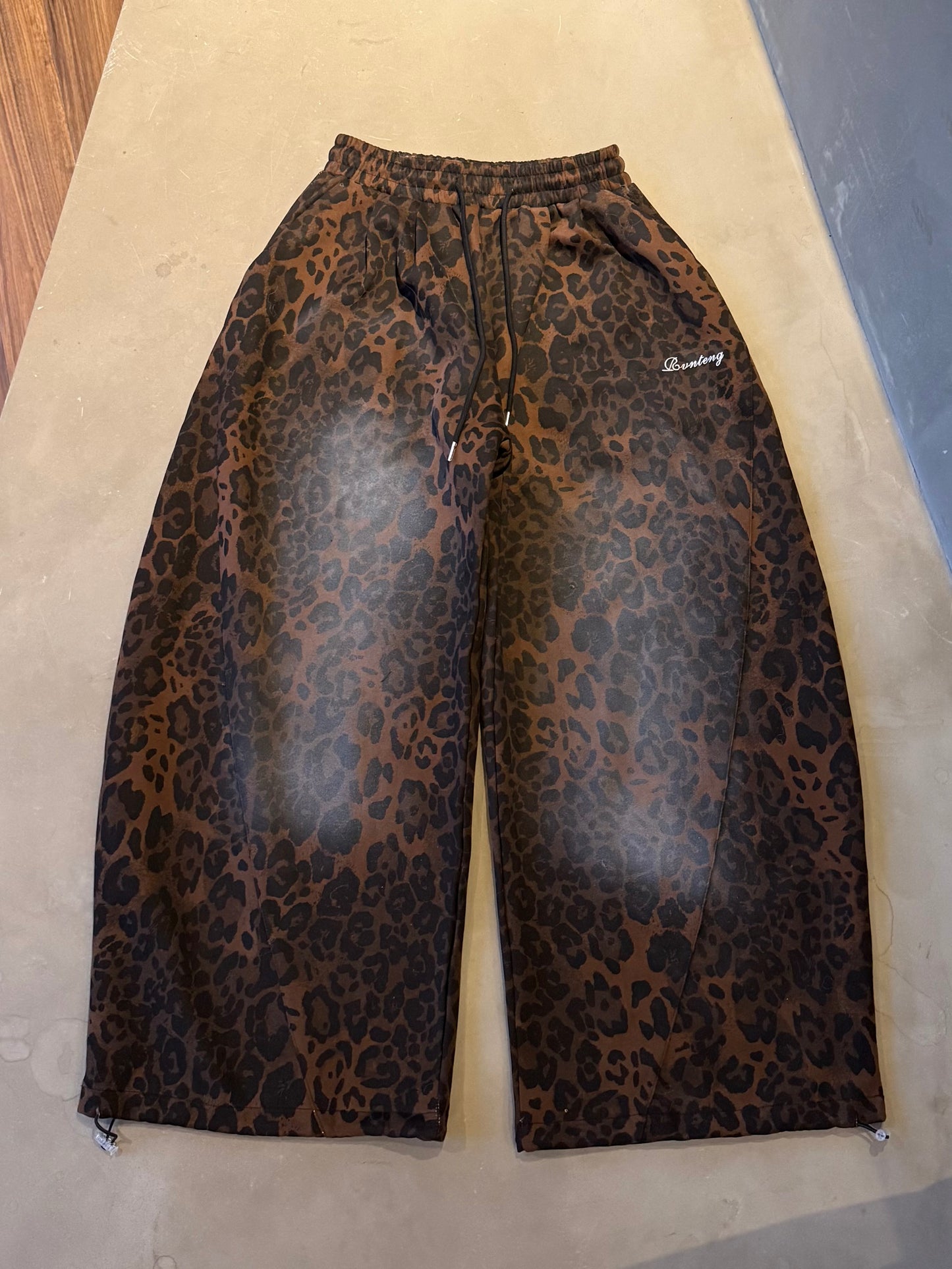 ウォッシュドレオパードスウェットパンツ DPB86171