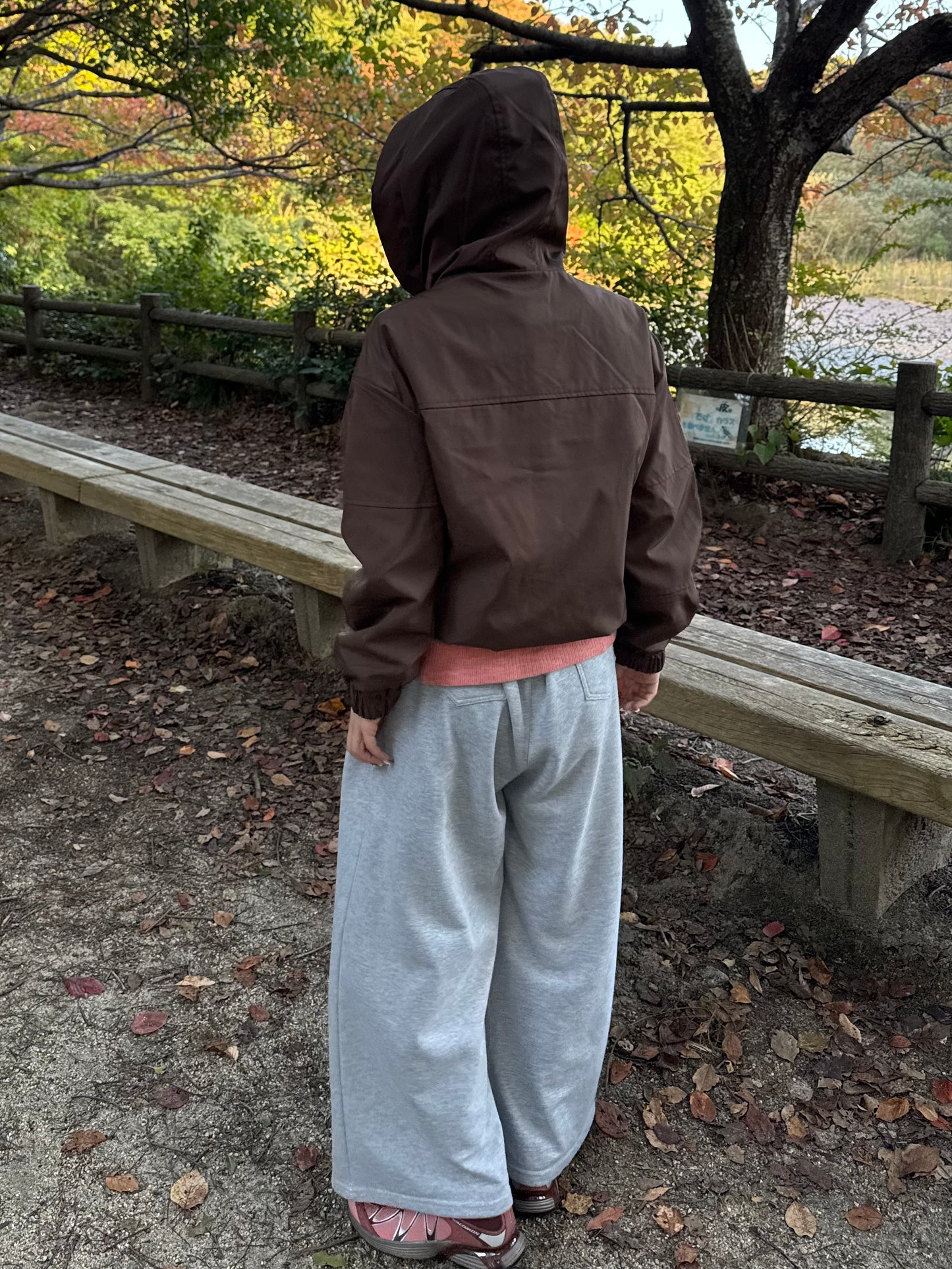 ブラウンナイロンパーカー DPB85371