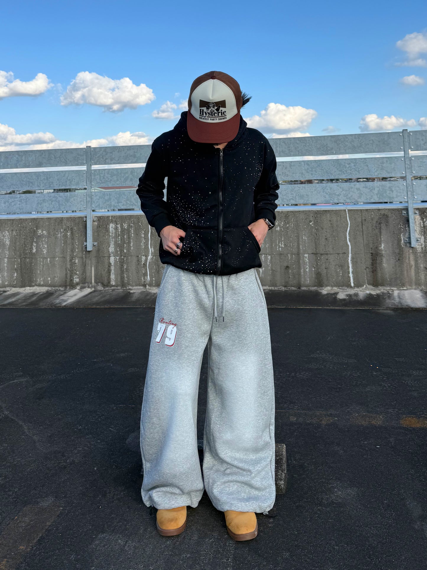 ロゴプリントスウェットパンツ DPB73532