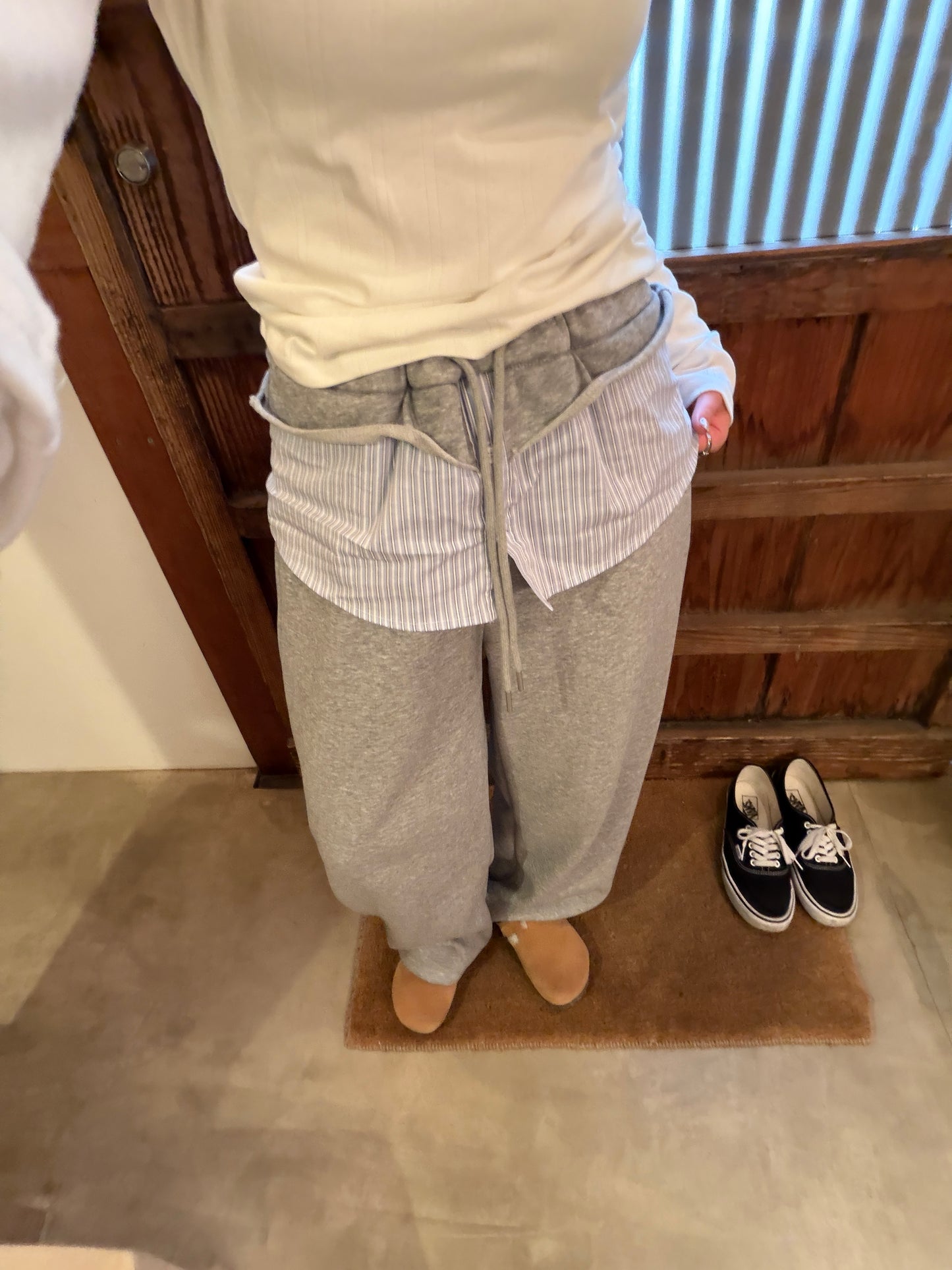 シャツレイヤード風スウェットパンツ DPB78264