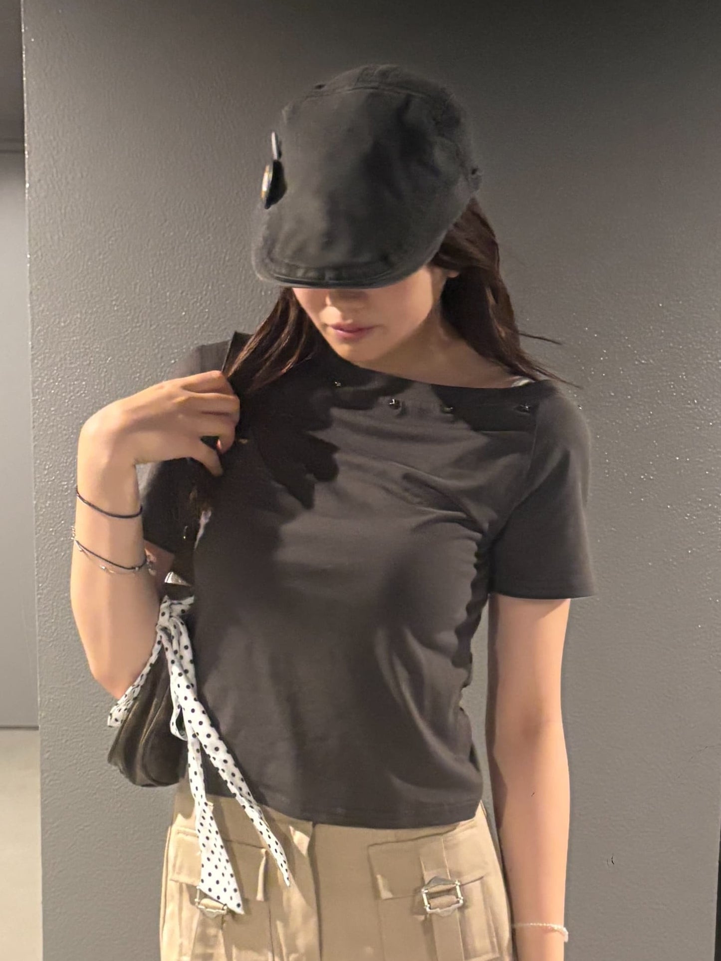 スタッズオフショルダーTシャツ DPC08070