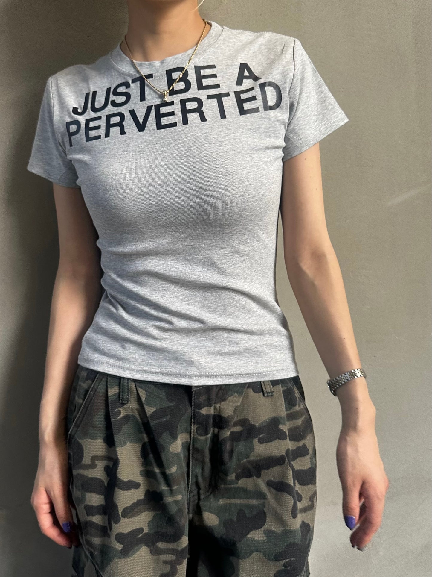 ネックレタリングロゴTシャツ DPB26593