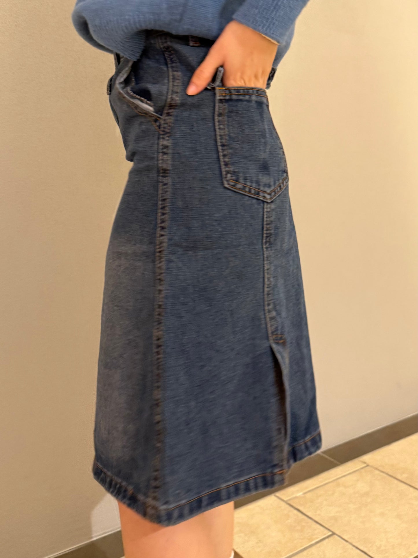 ユニークプリーツデニムスカート DPA43704