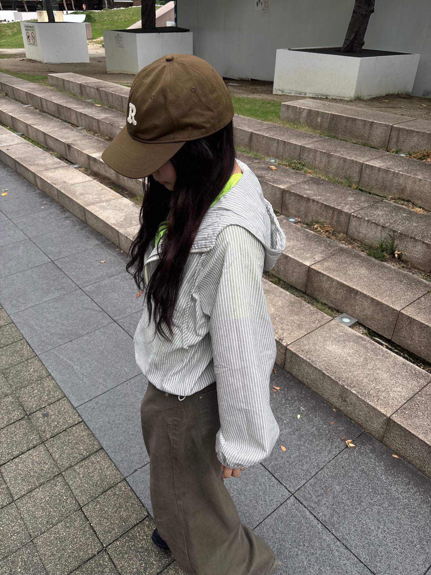 ストライプマウンテンパーカー DPB89081