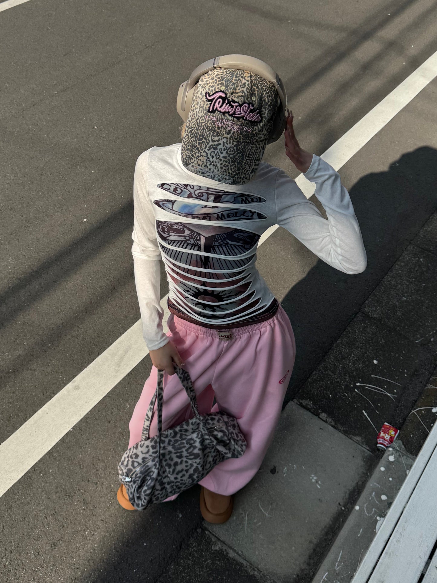 サイドグラフィックワイドスウェットパンツ DPB86206