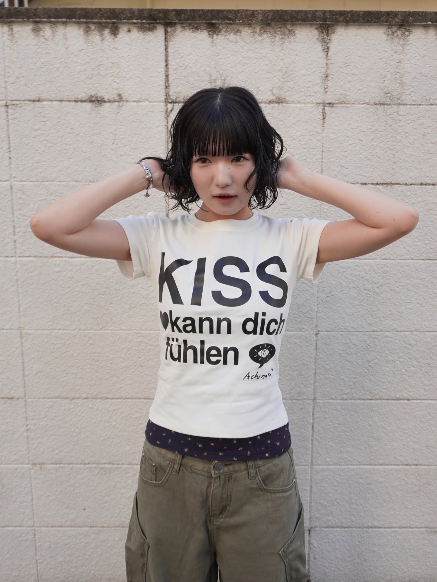 モノクロKISSTシャツ DPB85599