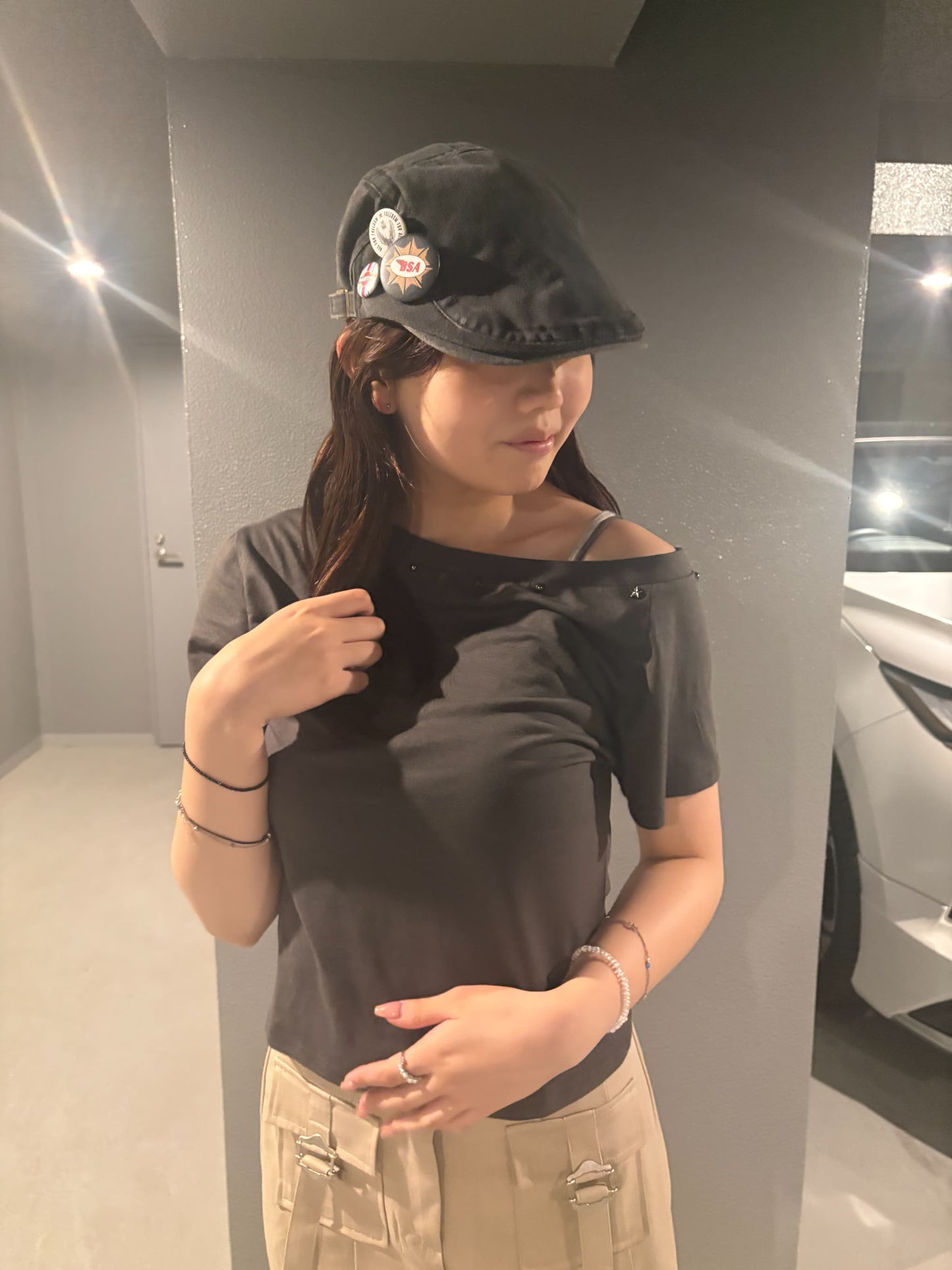 スタッズオフショルダーTシャツ DPC08070