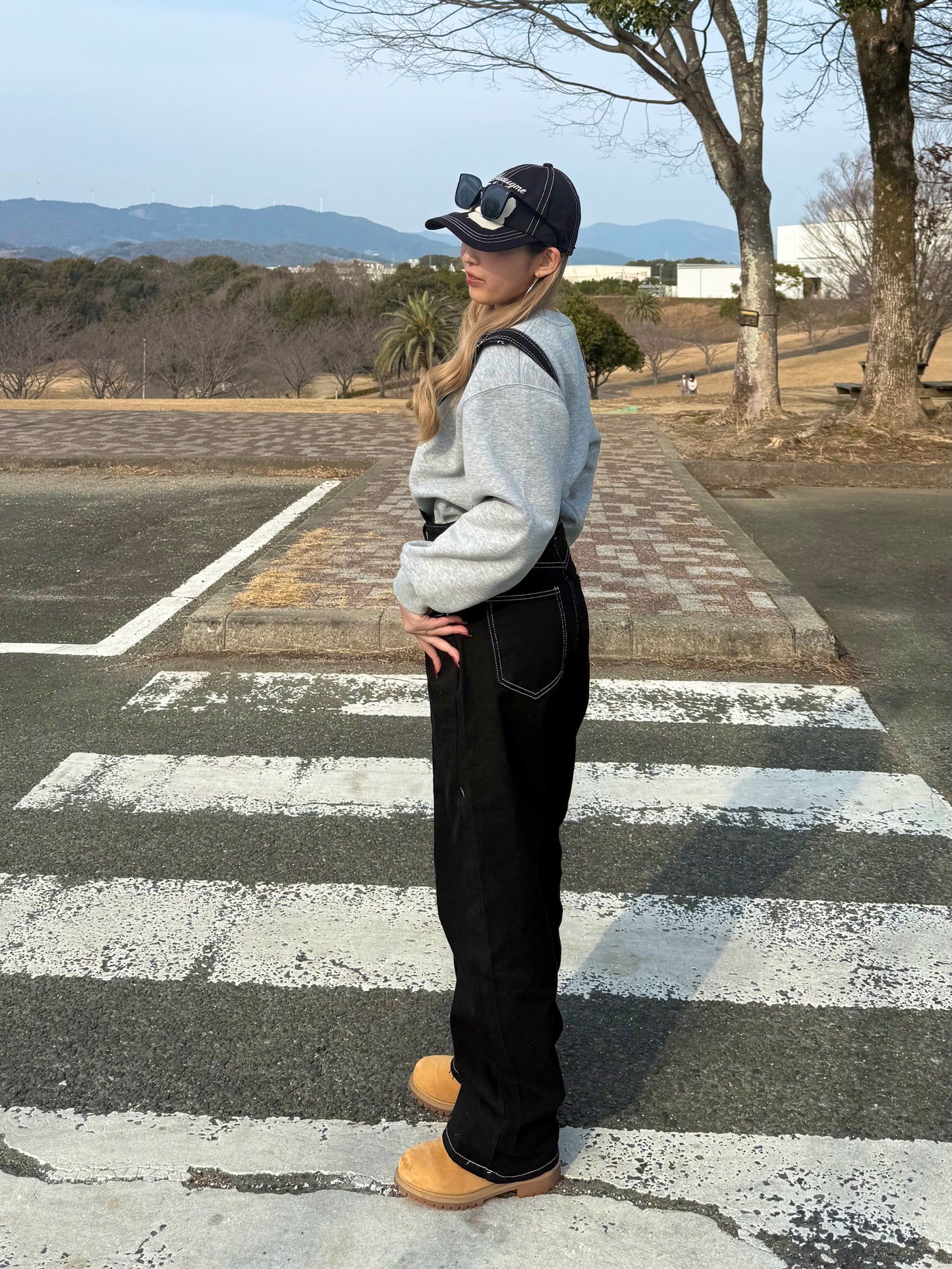 ブラックデニムサロペット DPB73568