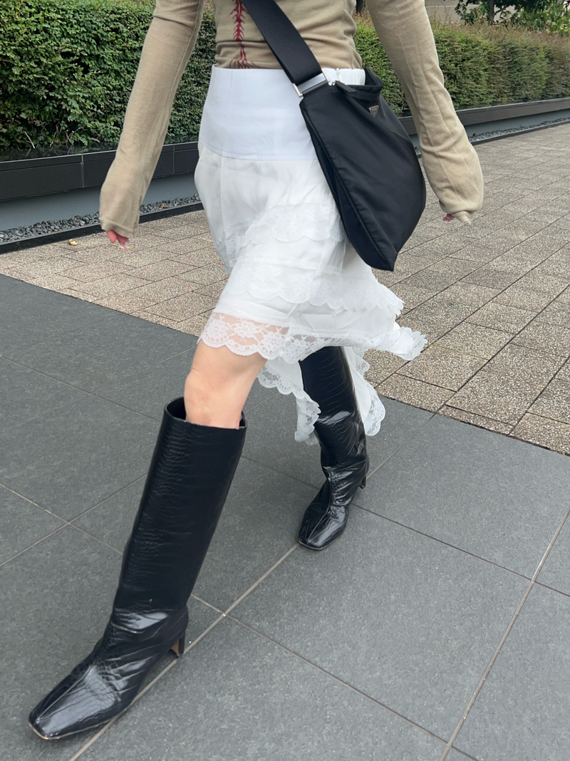 アシンメトリーレーススカート DPB79011 – CRAMMY アシンメトリーレーススカート DPB79011 – CRAMMY