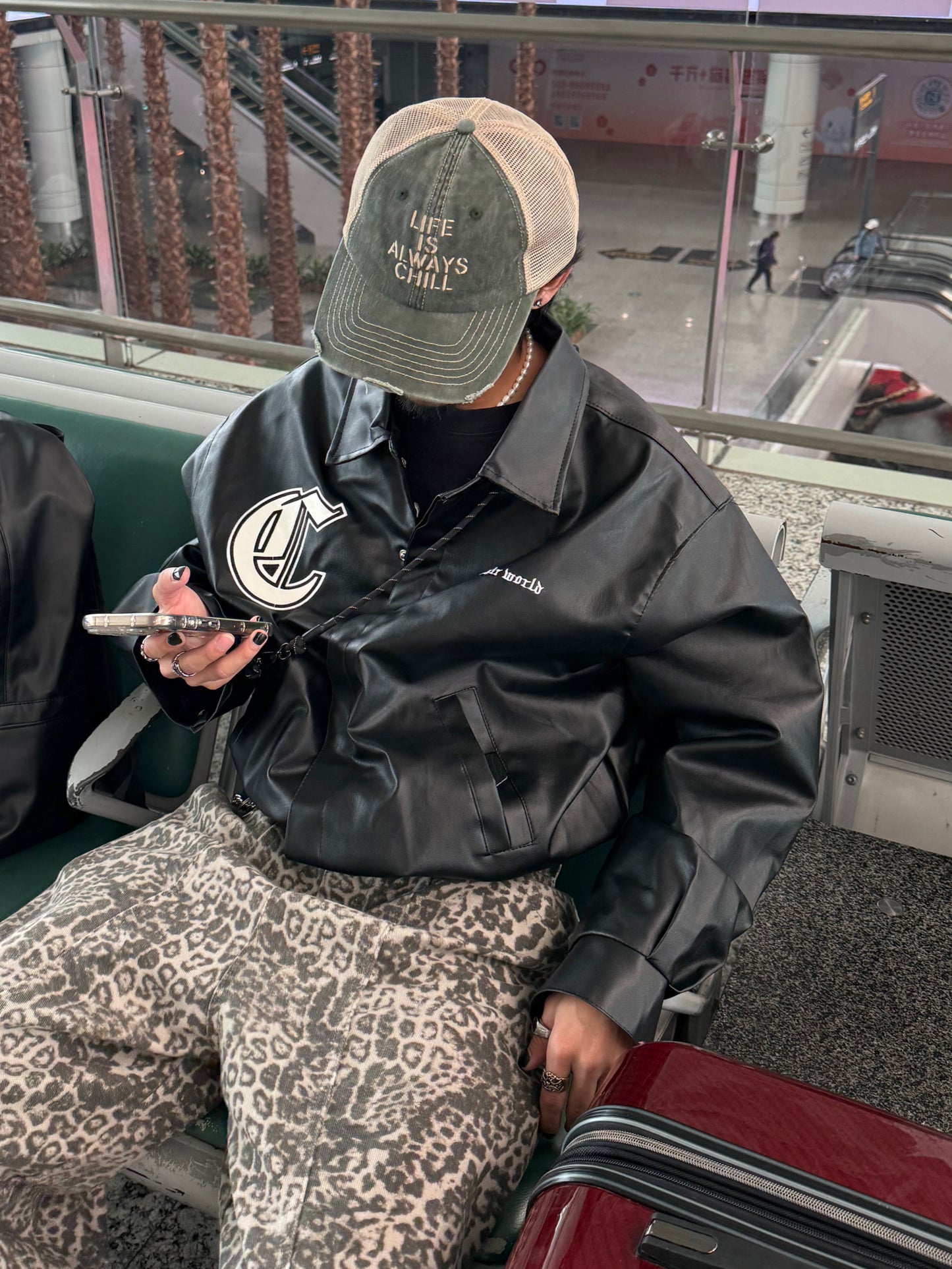 フェイクレザーバックロゴアウター DPB90041