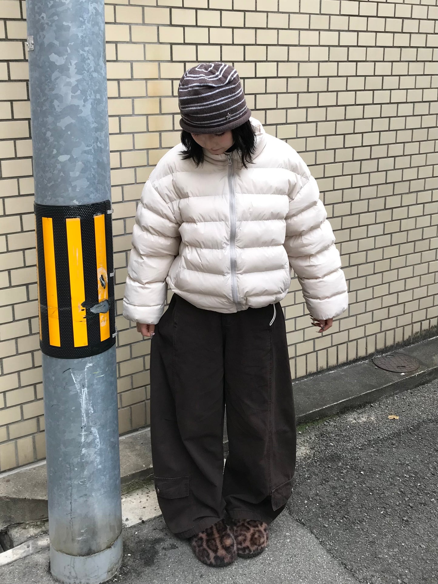 ロワーポケットブラウンカーブパンツ DPB85393