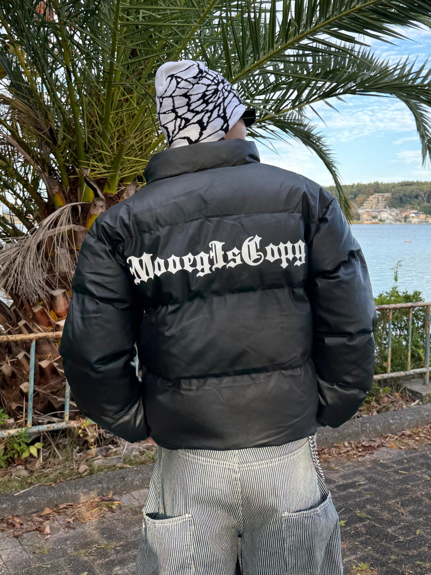 バックロゴアウター DPB90075