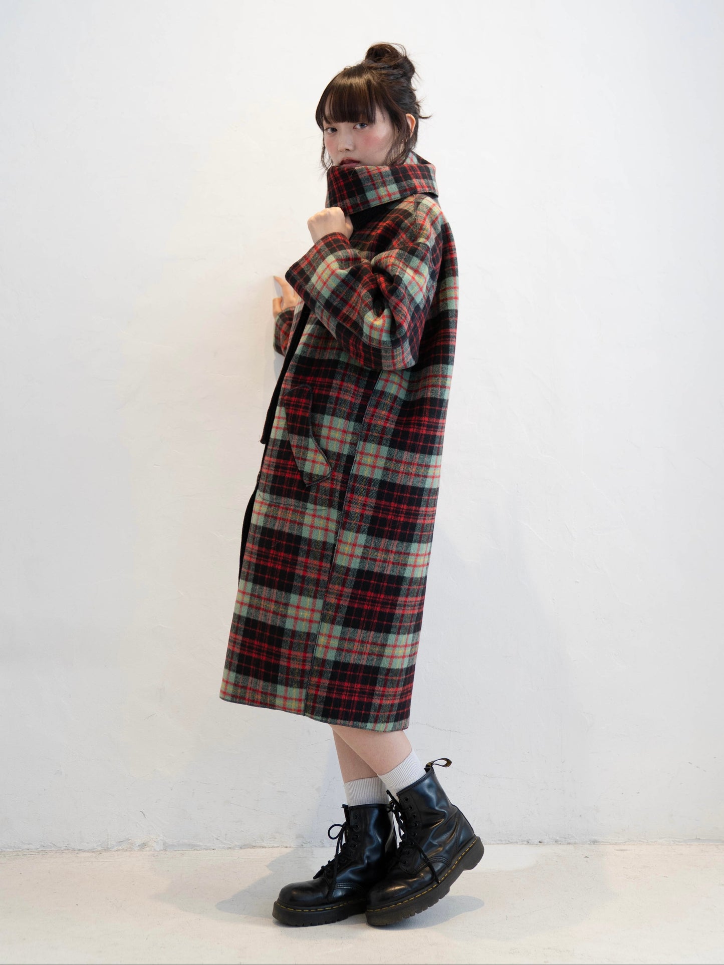 マフラー付きチェックロングコート DPC02015
