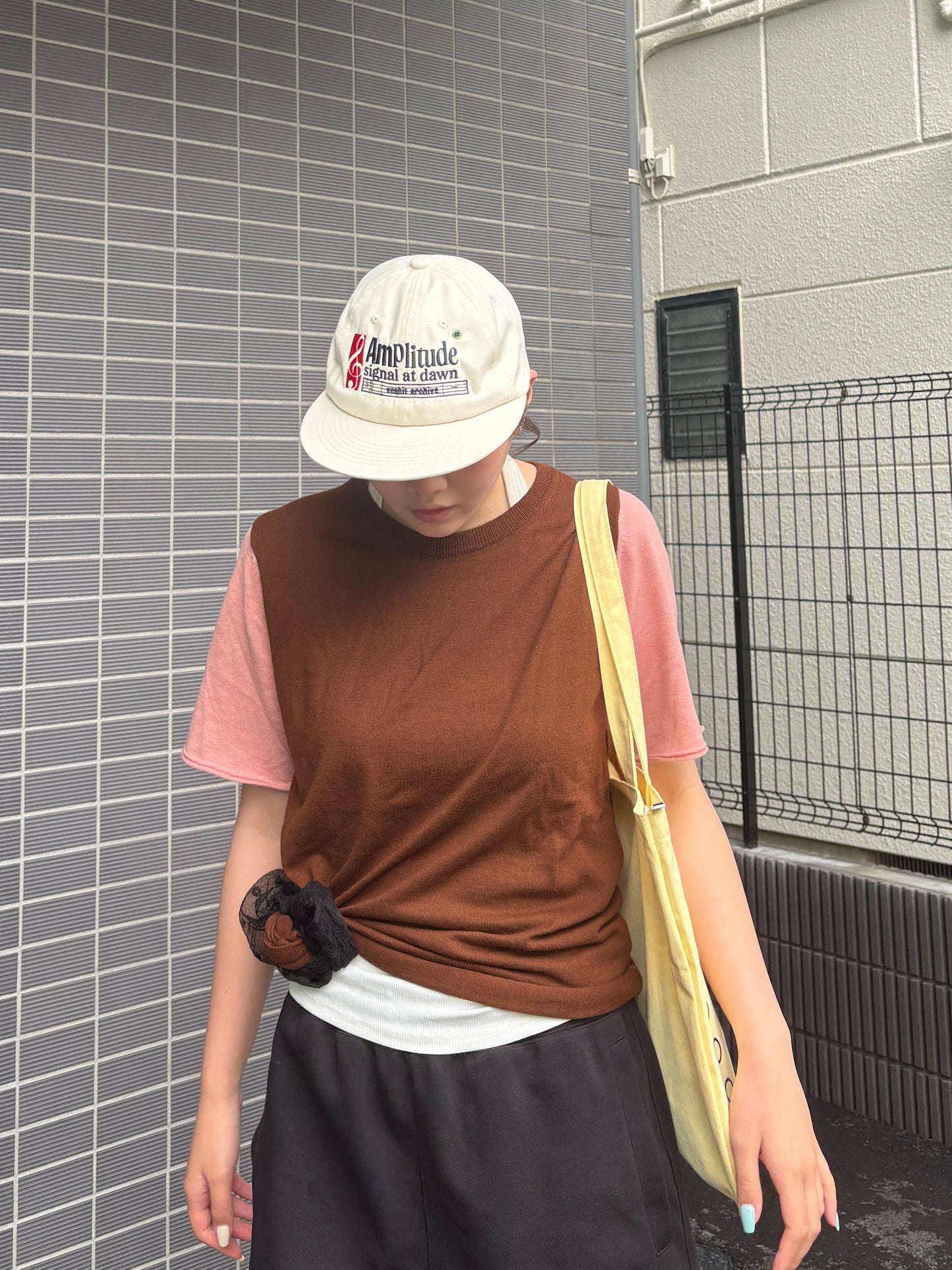 イエローロゴシックトートバック DPC08035