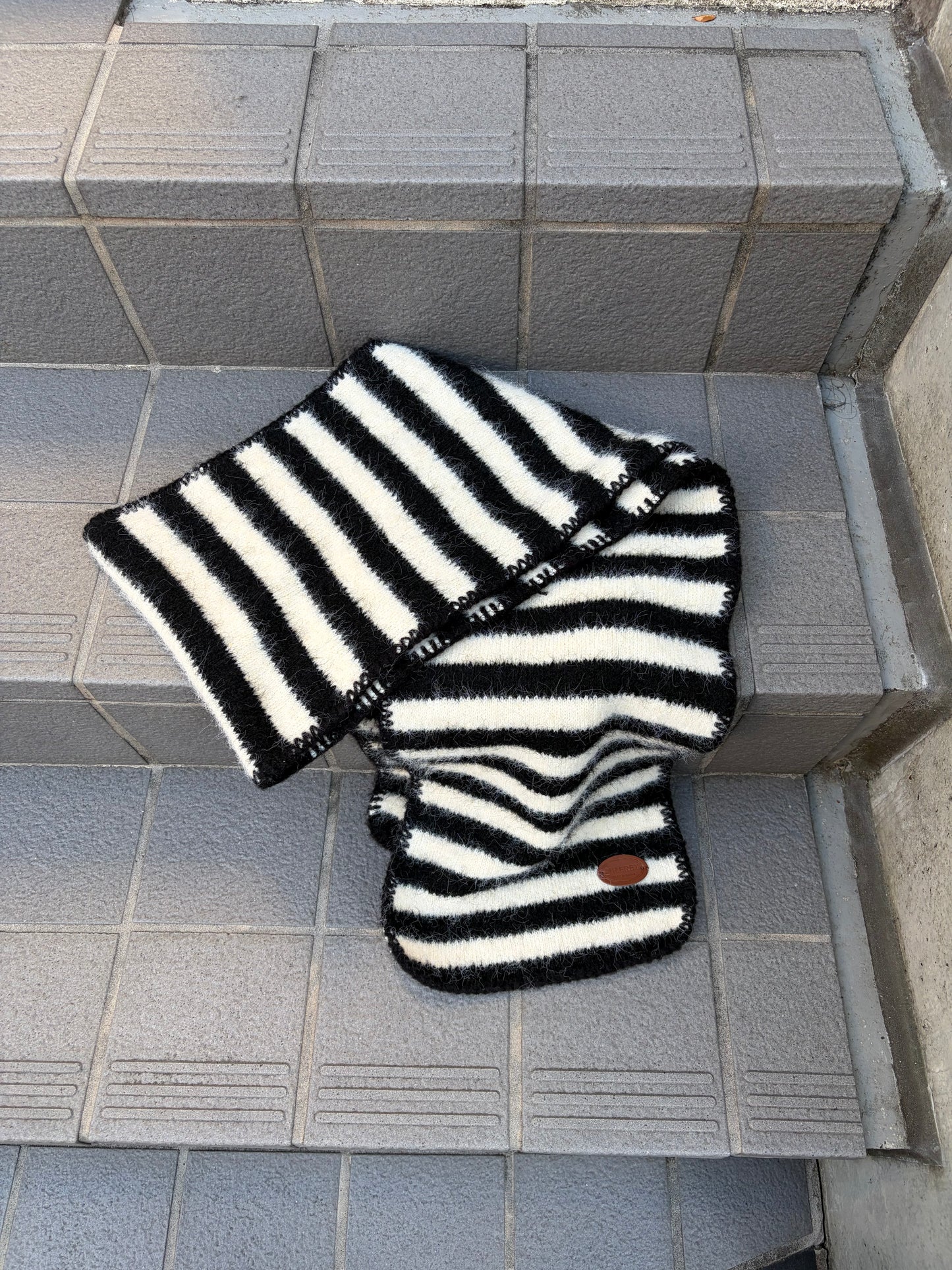 ステッチボーダーニットマフラー DPB92075