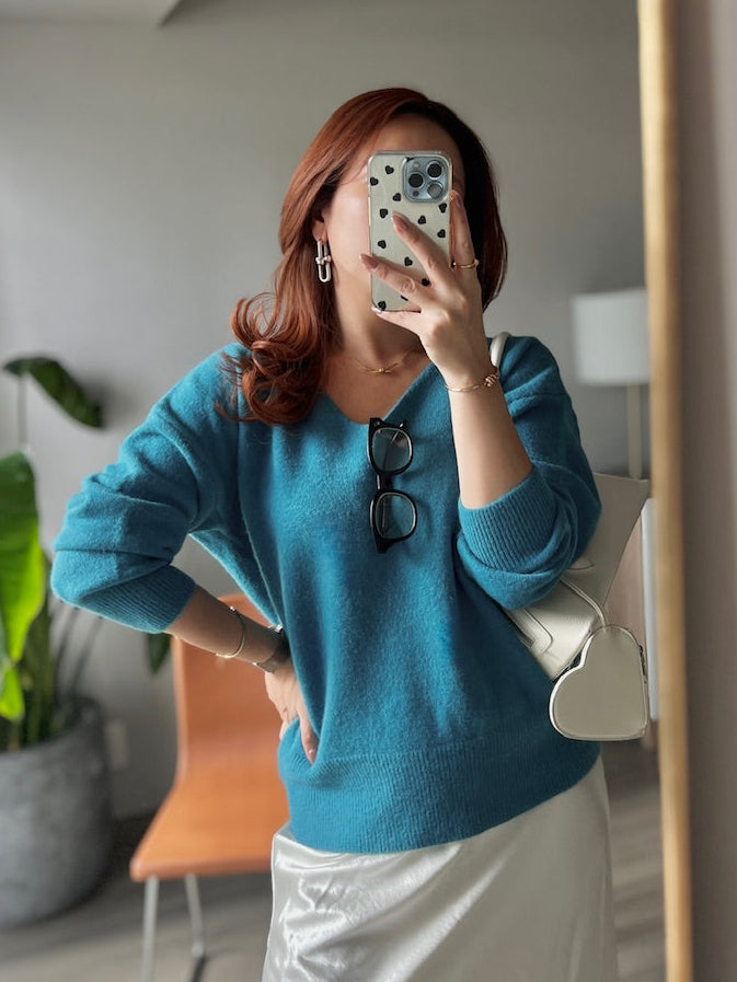 Vネックニットトップス DPB56339