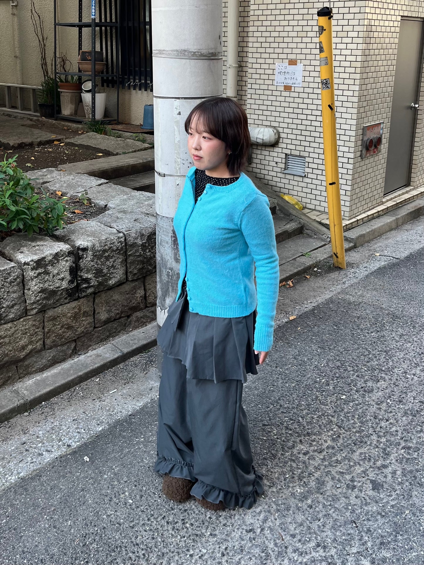 ブルーボタンカーディガン DPB97036