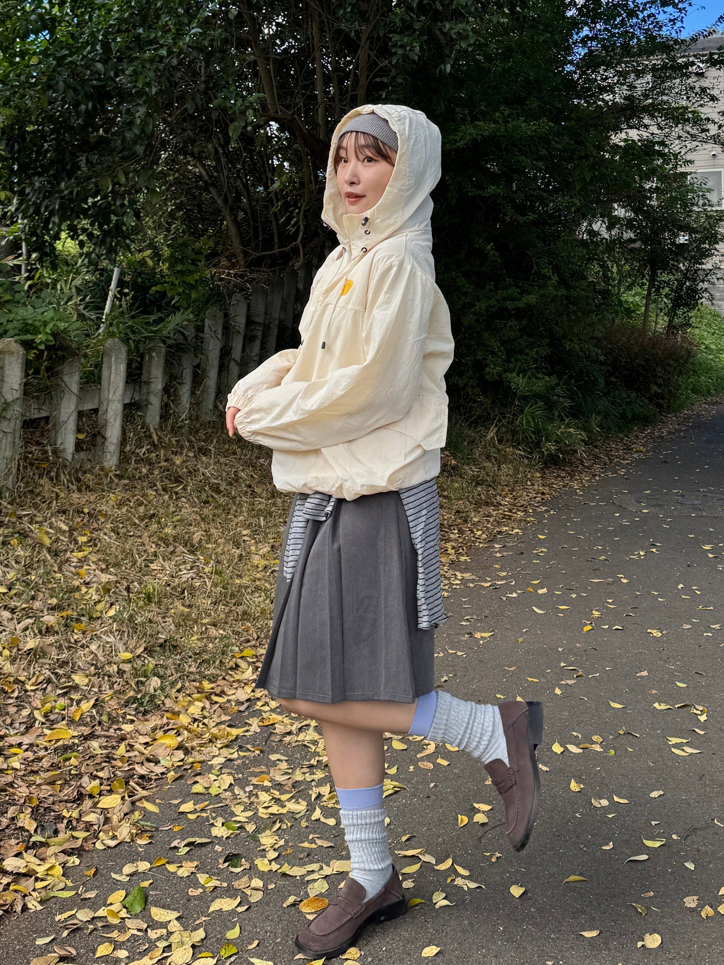 ミディアム丈プリーツスカート DPB78215