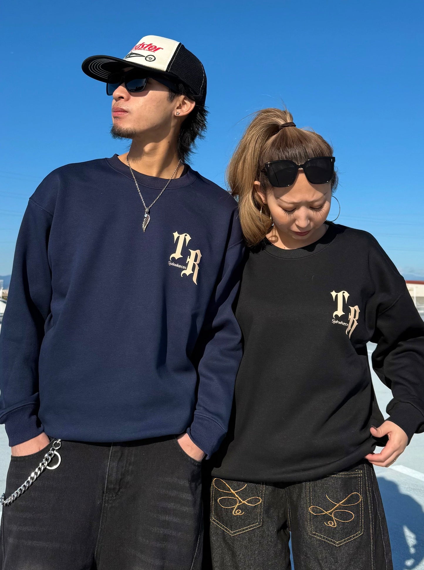 ユニセックスロゴスウェット DPB73563