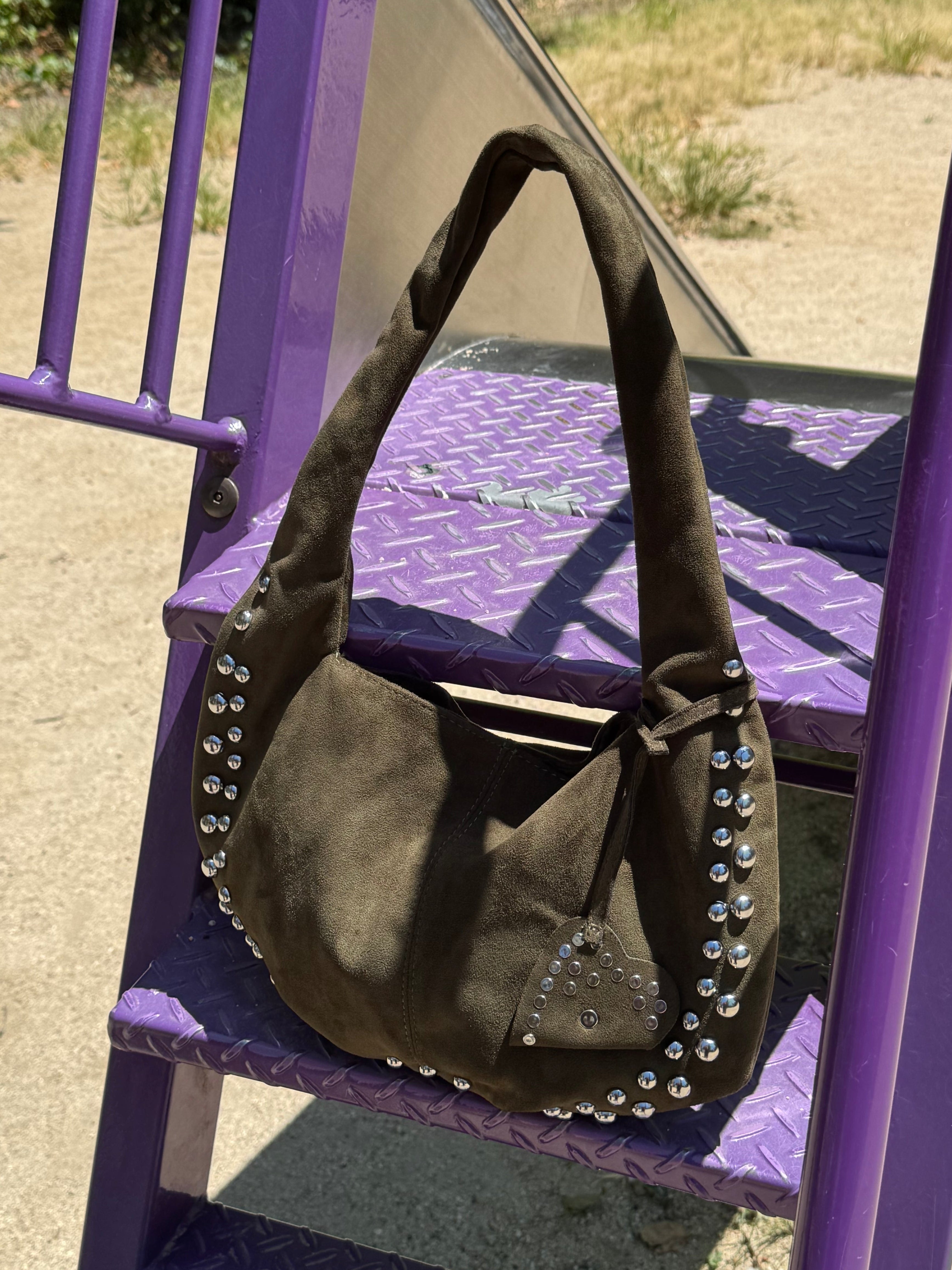 スタッズショルダーバッグ DPB85286 – CRAMMY