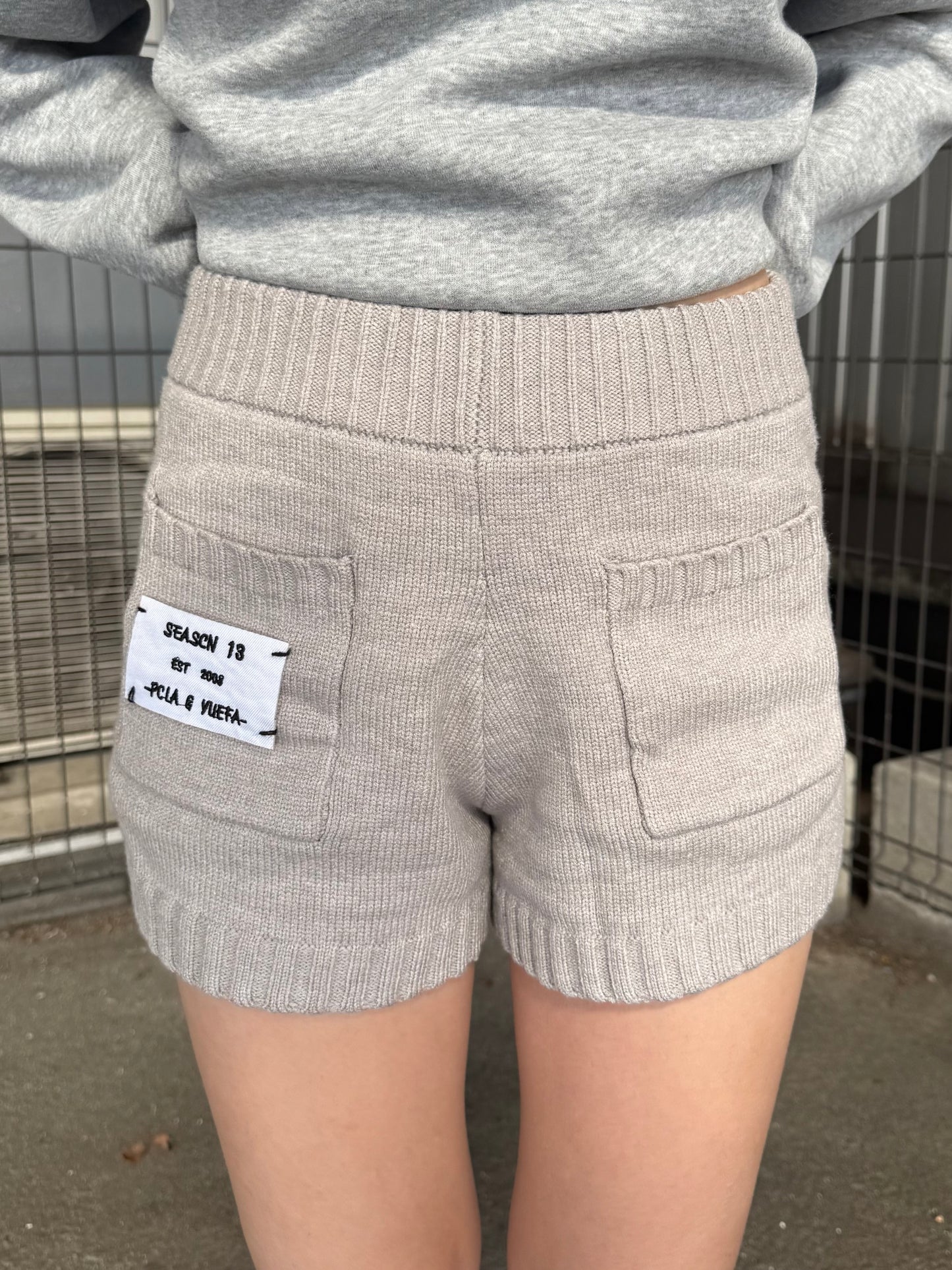 グレーニットショートパンツ DPB73485