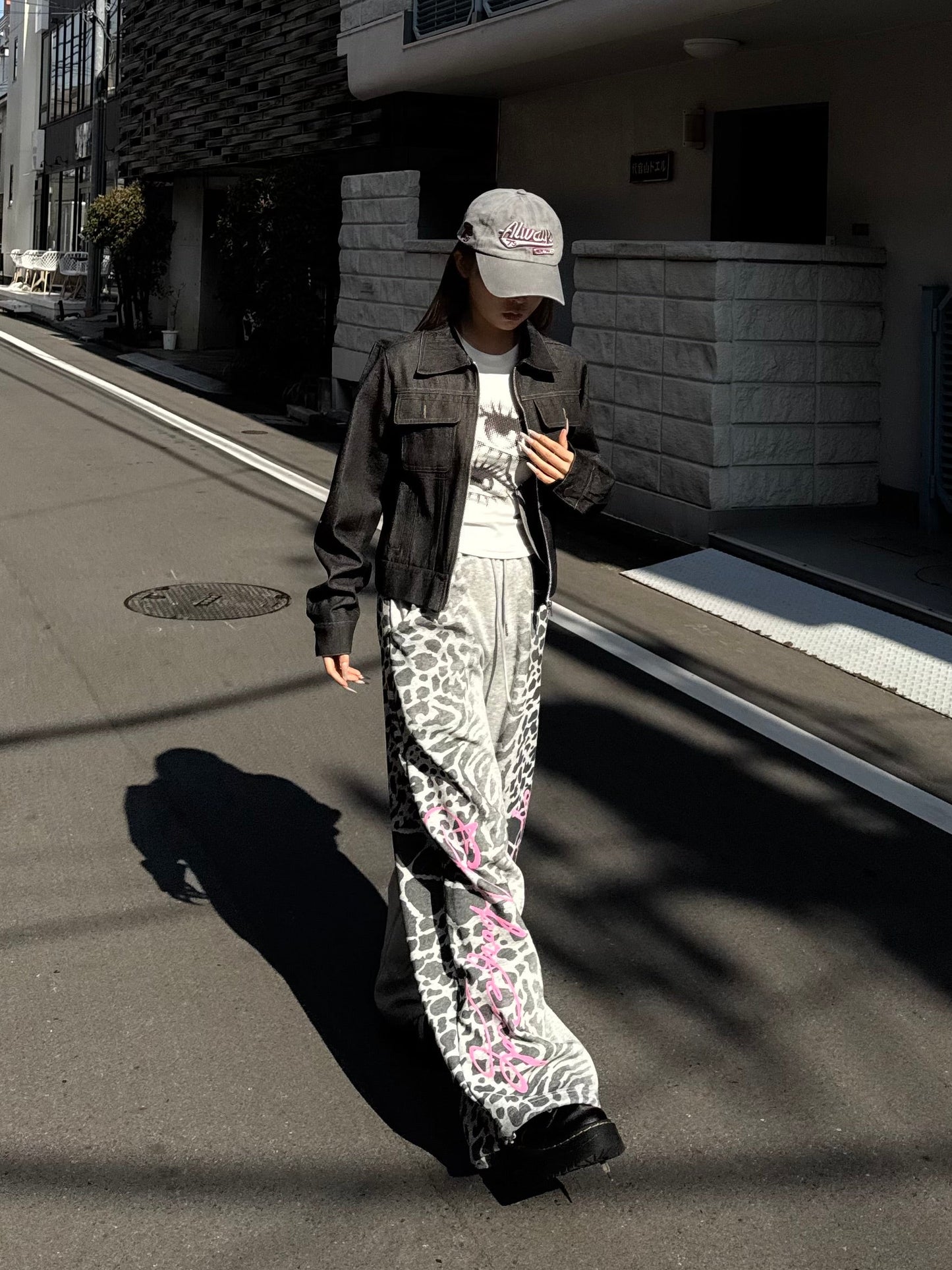 レオパードサイドロゴスウェットパンツ DPB86205