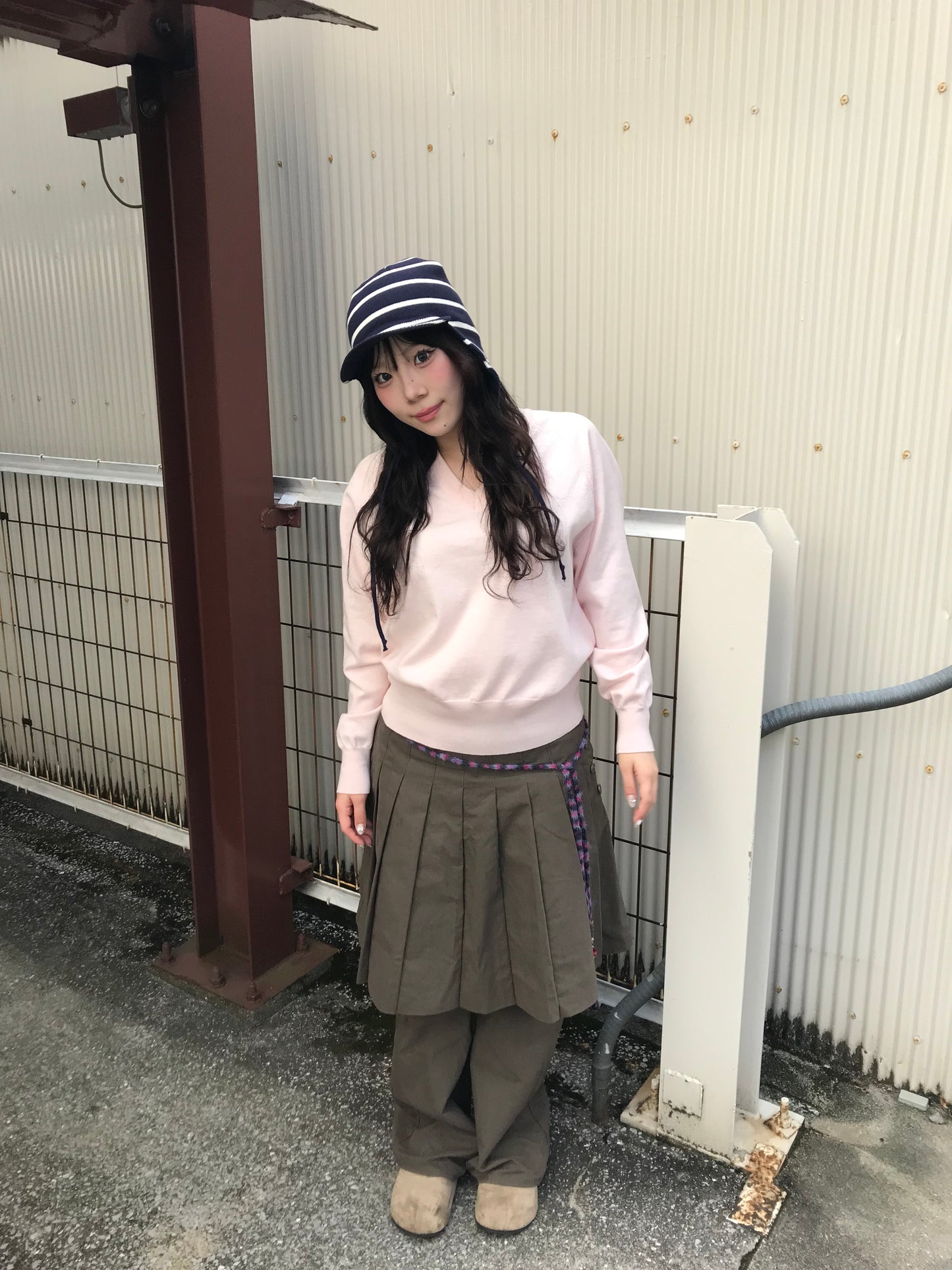 Vネックスプリングニット DPB89215