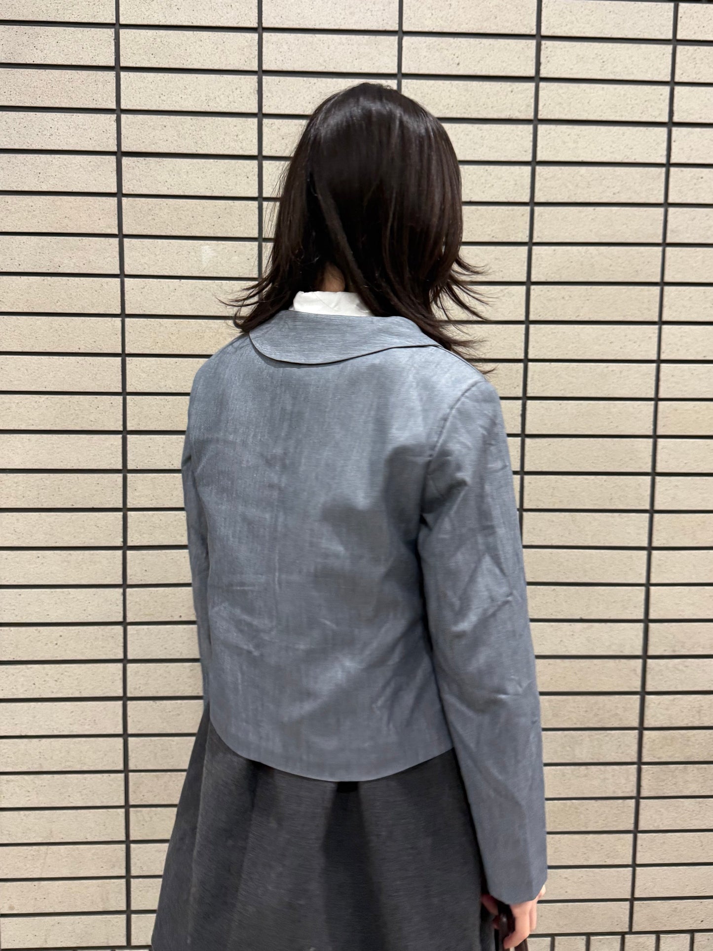 ライトグレーショートスーツジャケット DPA43706