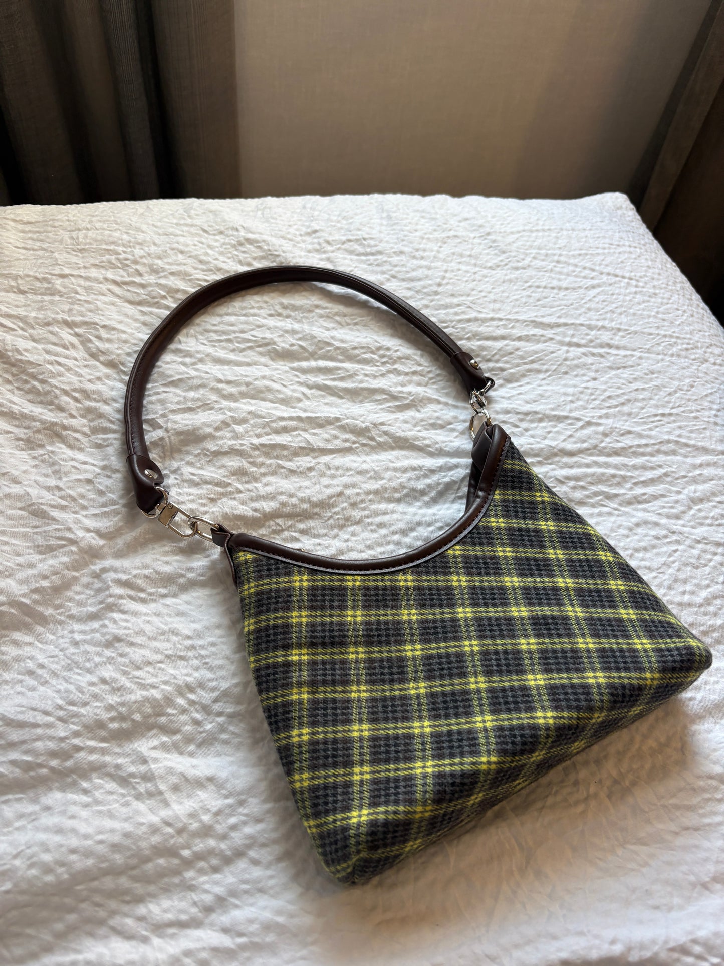 カジュアルチェックハンドバッグ DPA43778