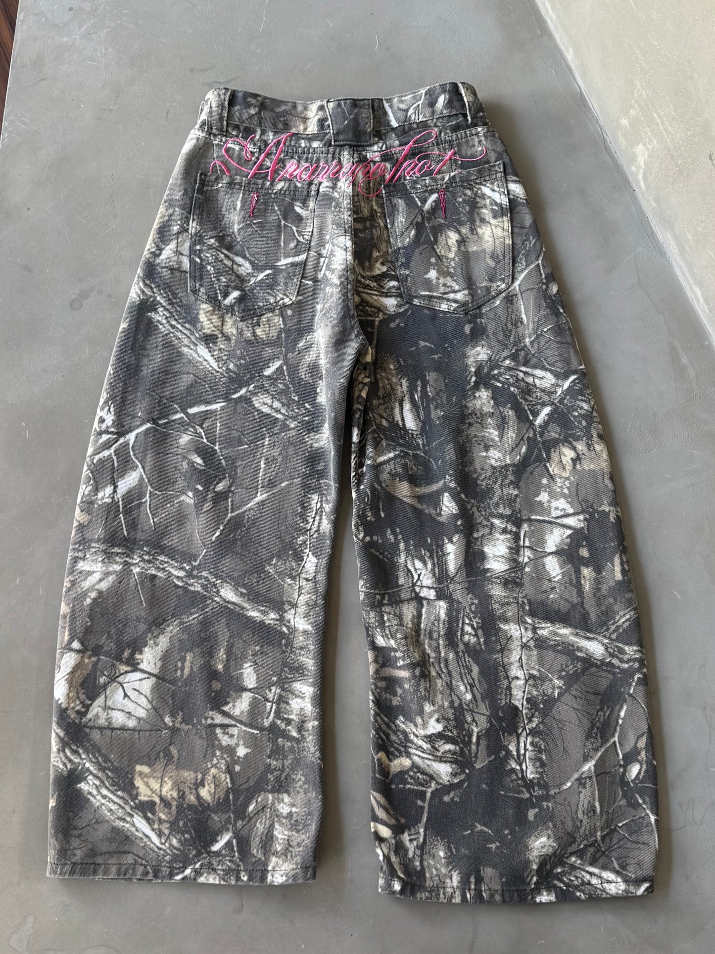 バックロゴワイドデニムパンツ DPB86201