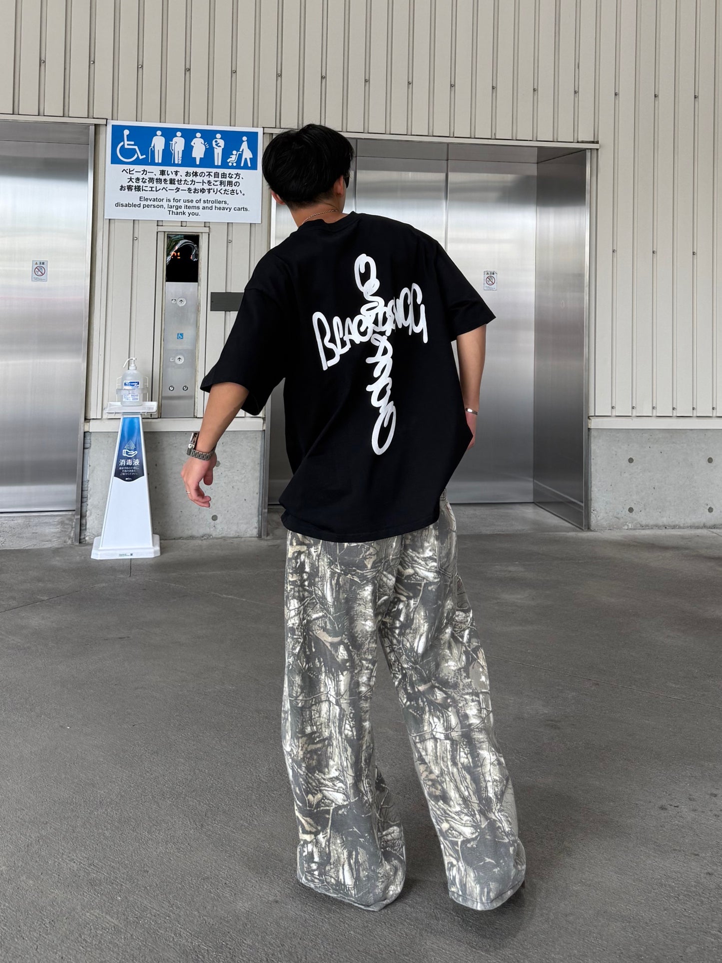 フォームプリントバックロゴTシャツ DPB90223