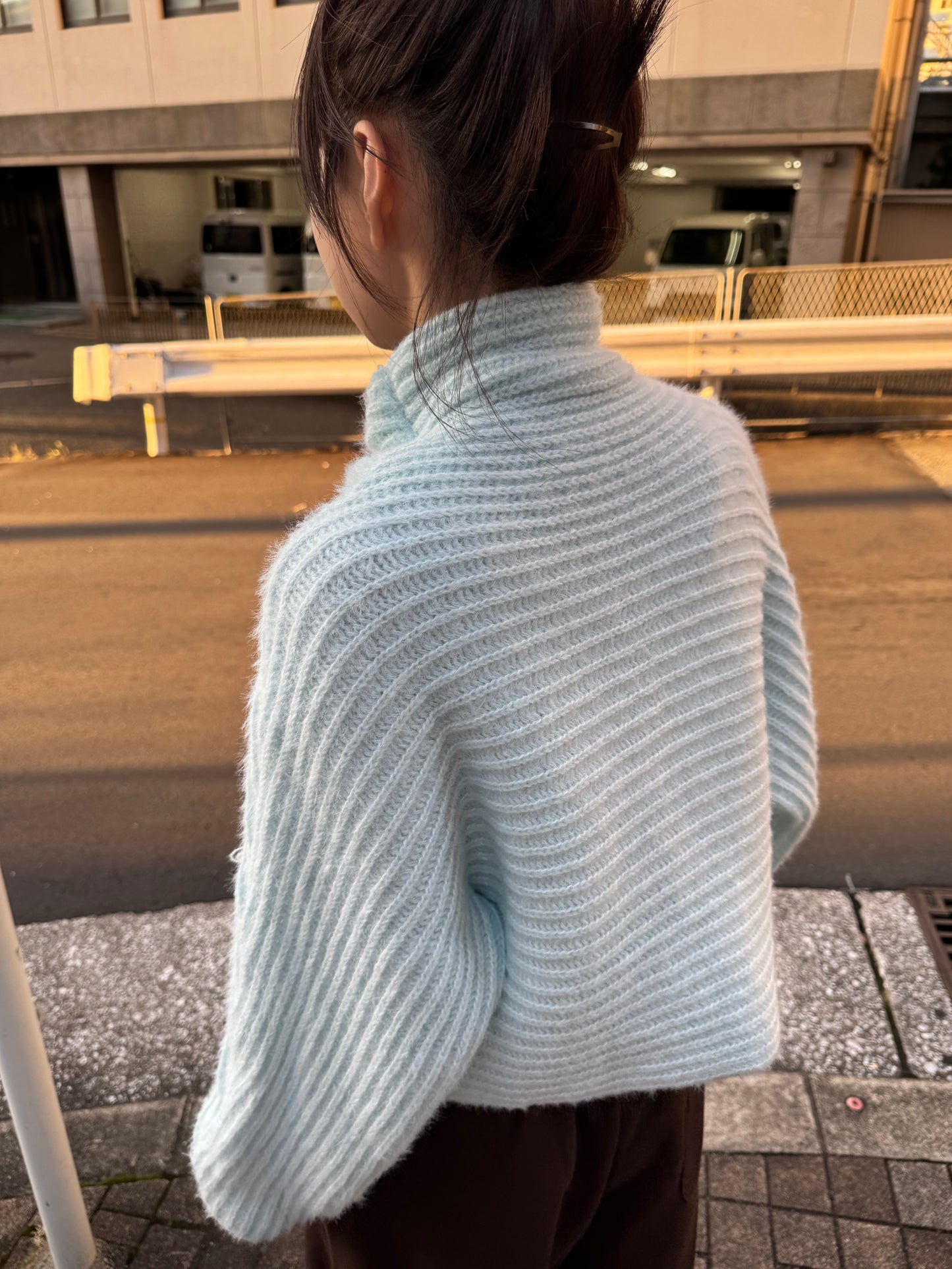 ハイネックフロントボタンニット DPB85398