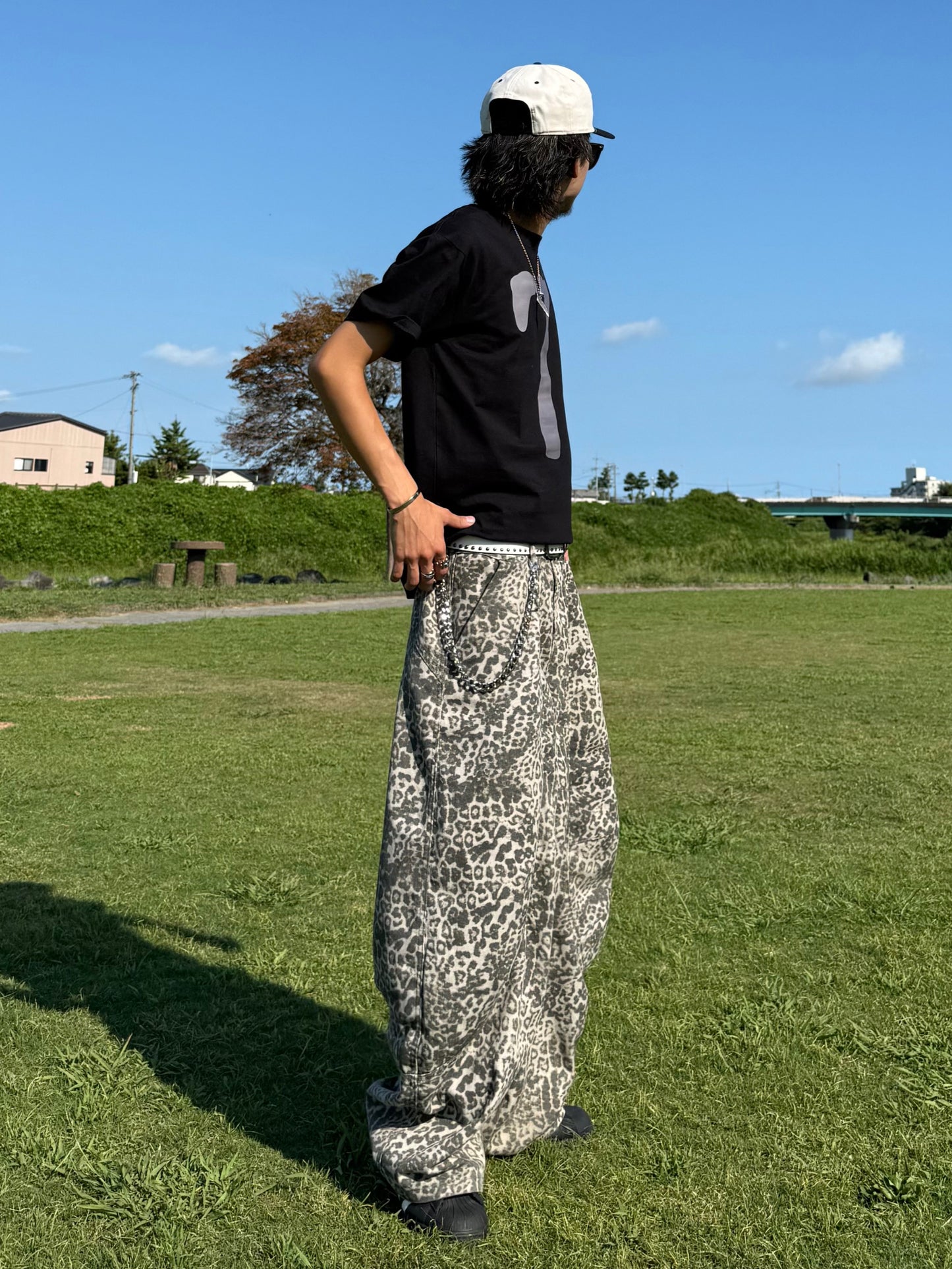ライトグレーレオパードパンツ DPB90013