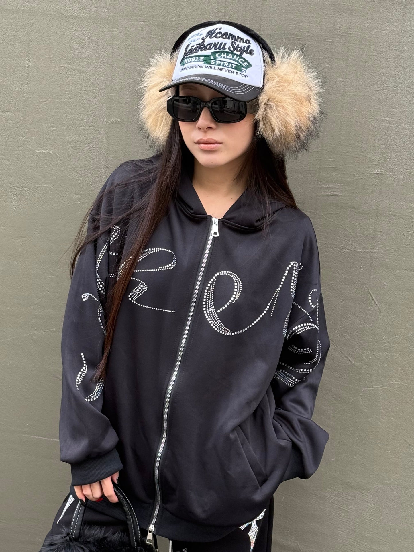 ビッグラメロゴパーカー DPB86156