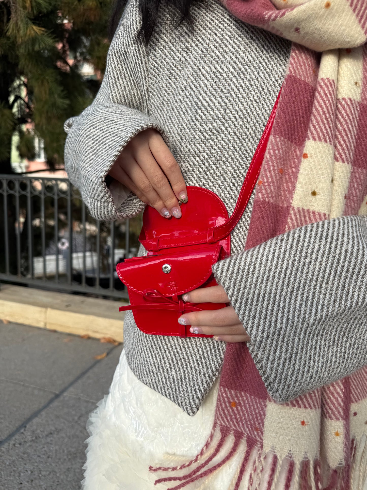 エナメルリボンポシェット DPA43711