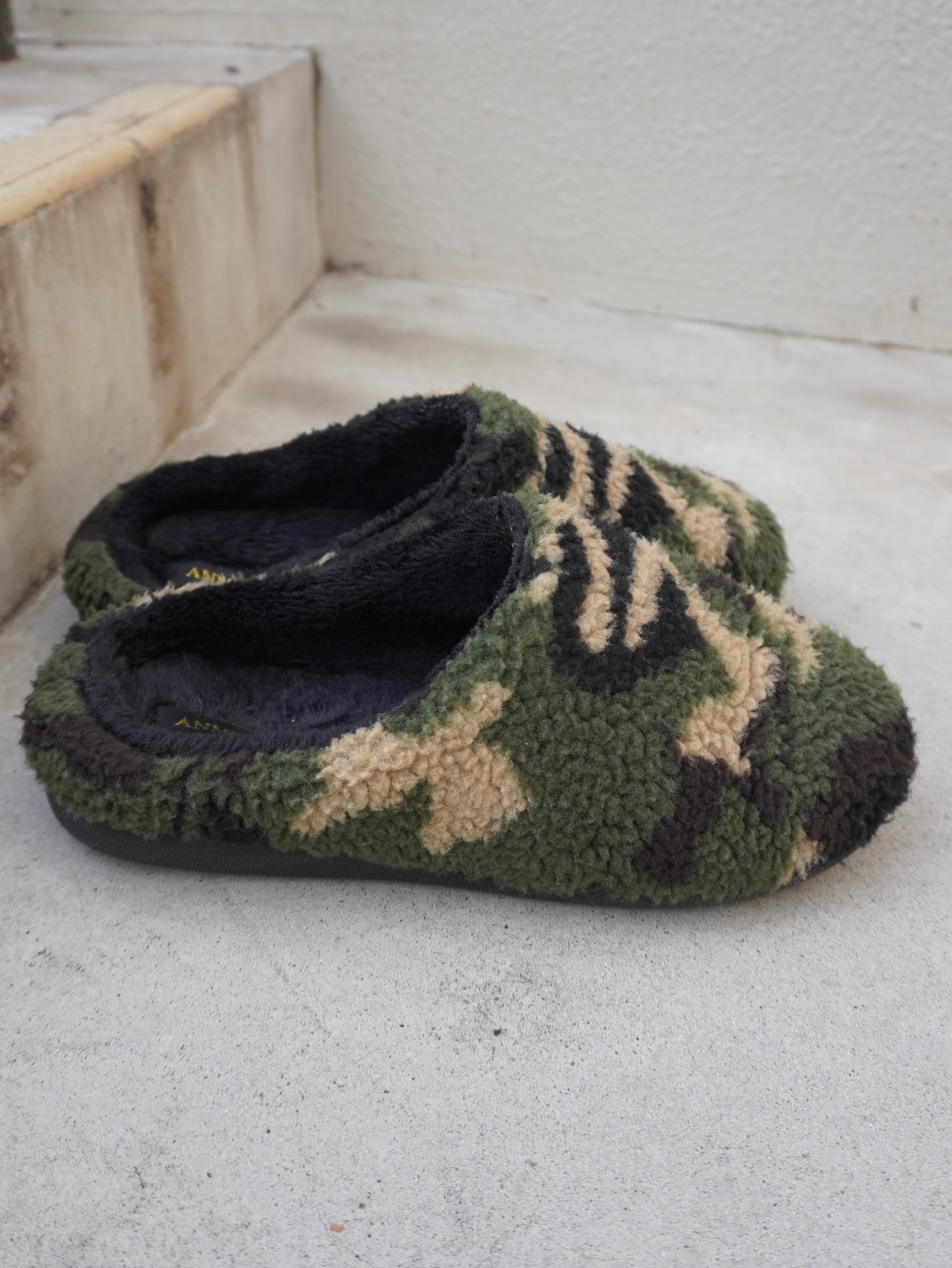 カモフラボアサンダル DPB85312