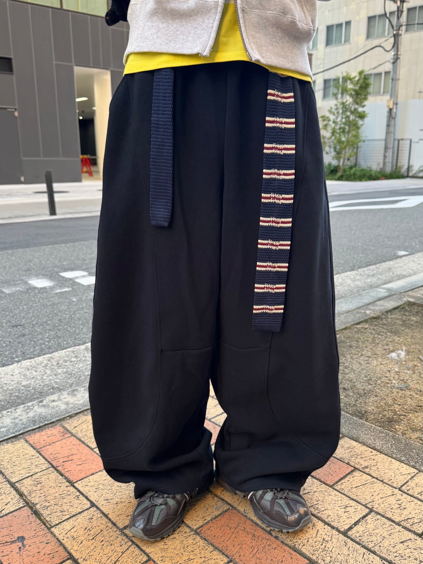 ニットベルトバルーンスウェットパンツ DPB85360