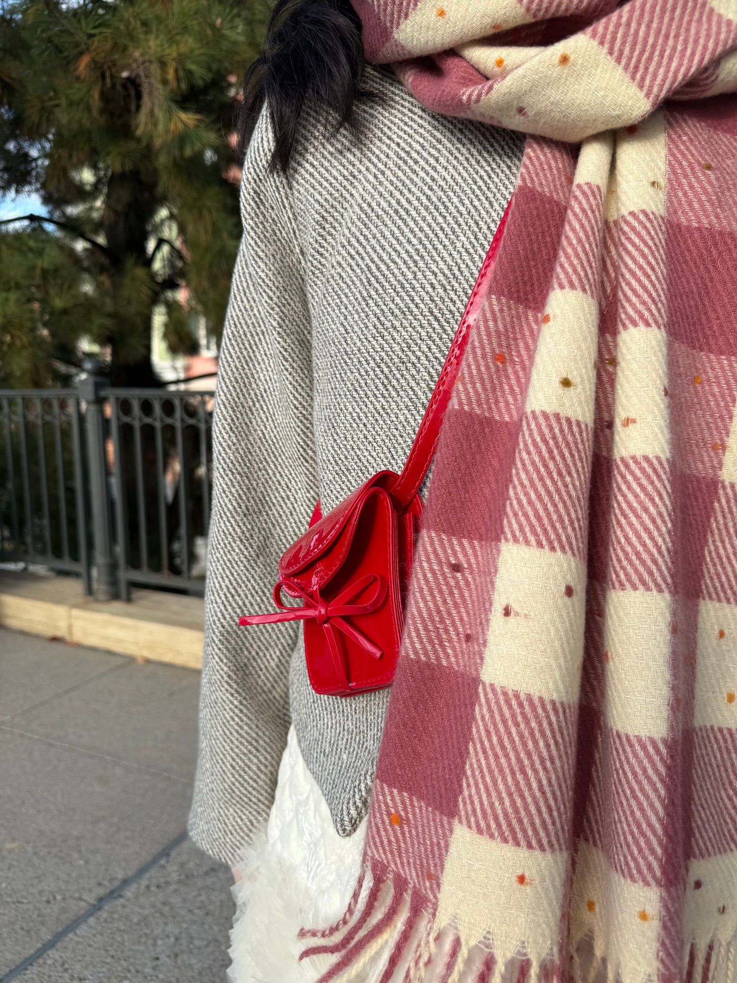 エナメルリボンポシェット DPA43711