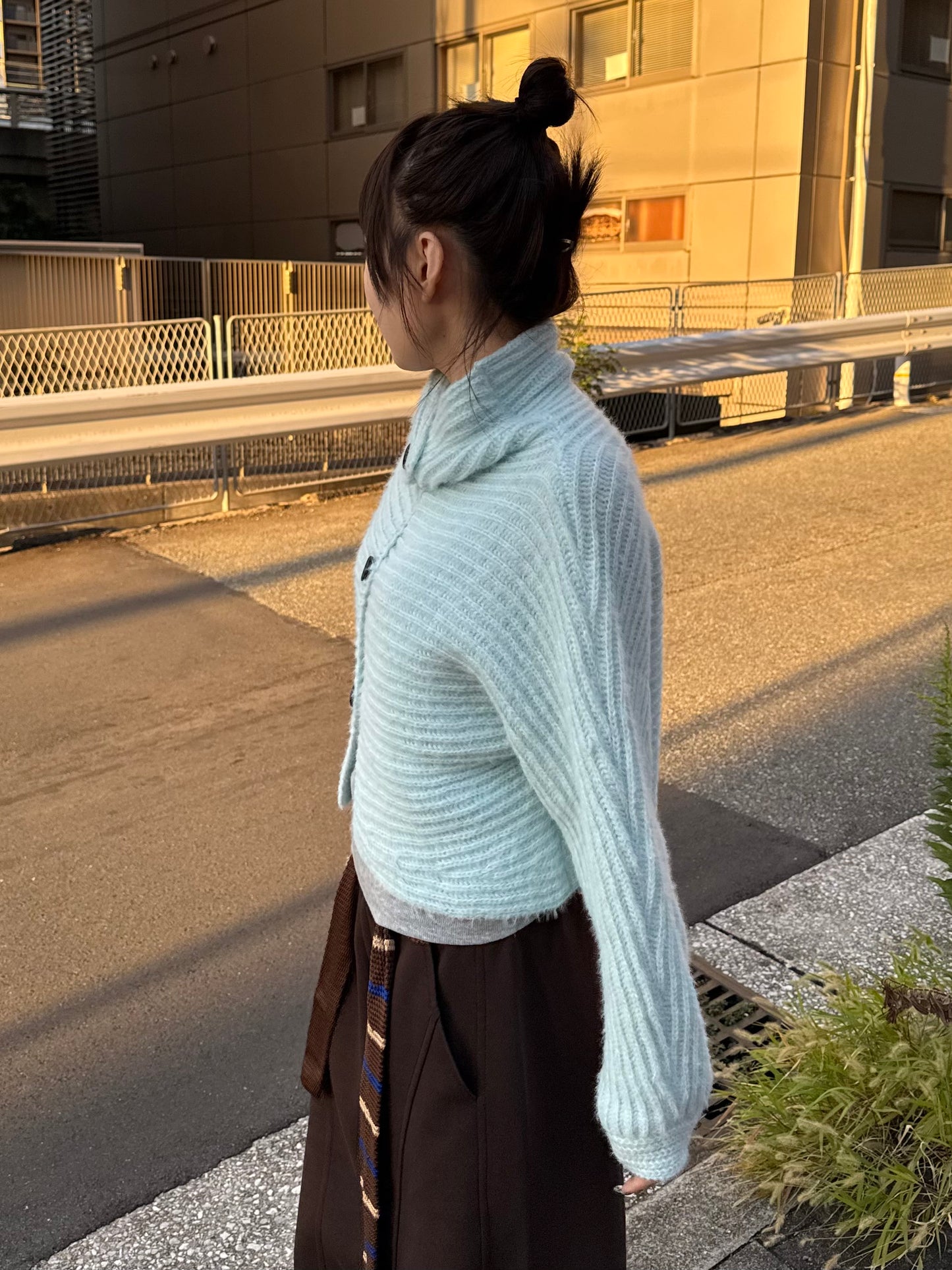 ハイネックフロントボタンニット DPB85398