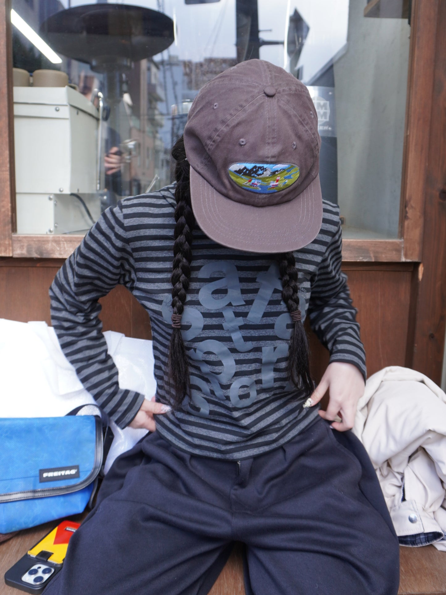 ボーダーグラフィックTシャツ DPB85081