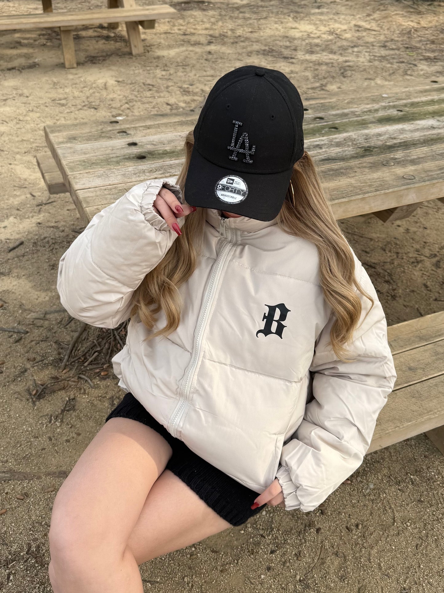 ユニセックスロゴダウン DPB73584