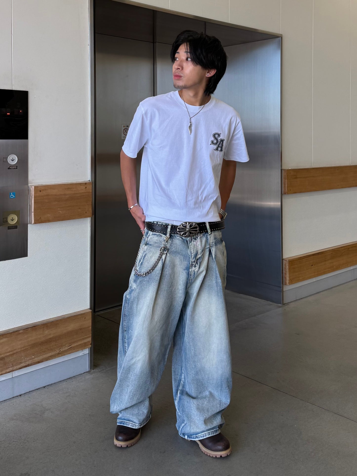 ウォッシュ加工デニムパンツ DPB90207