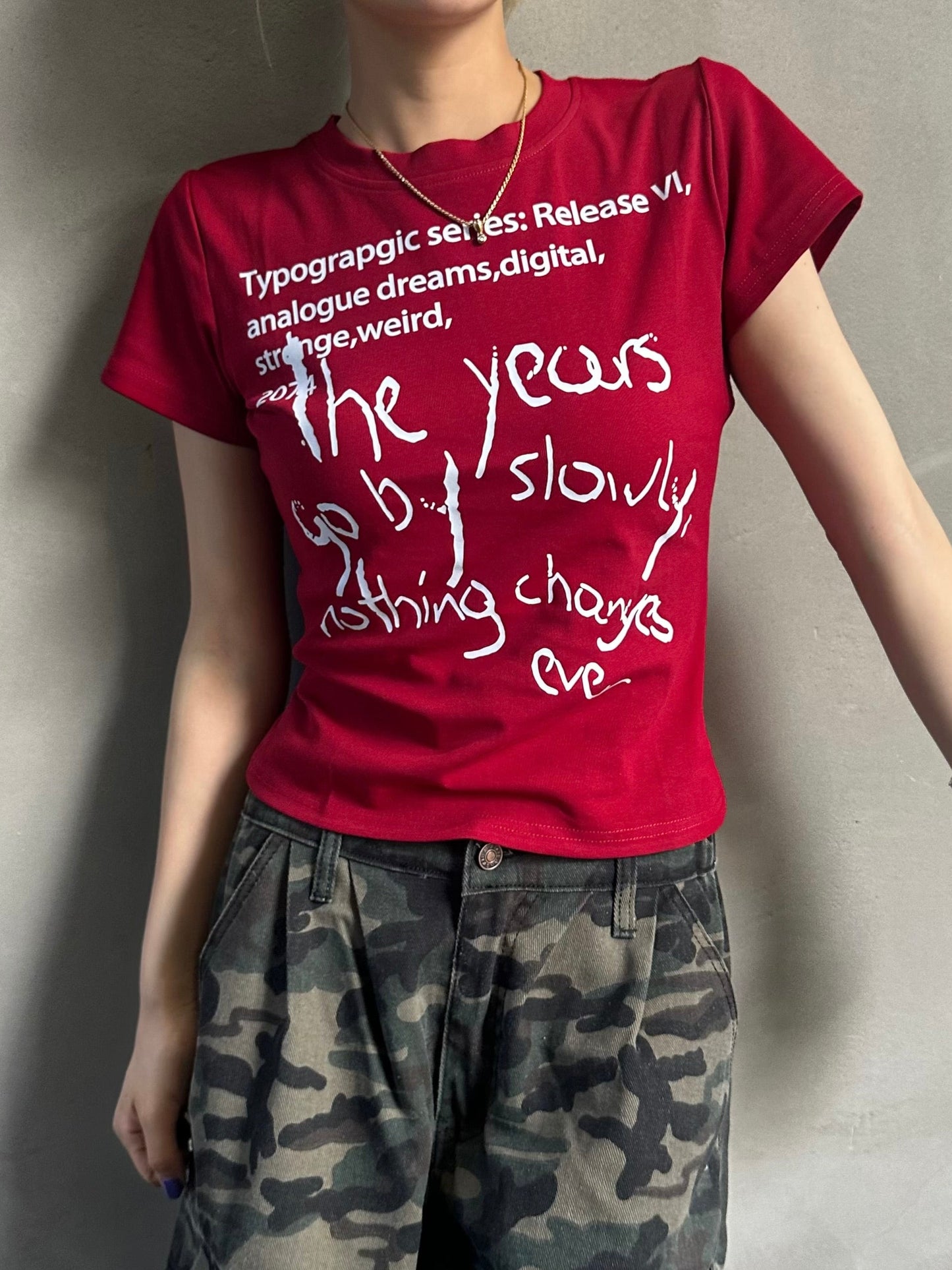 レッドロゴTシャツ DPB26596