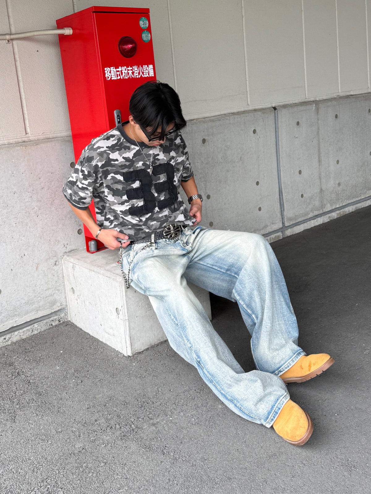 ウォッシュ加工デニムパンツ DPB90207